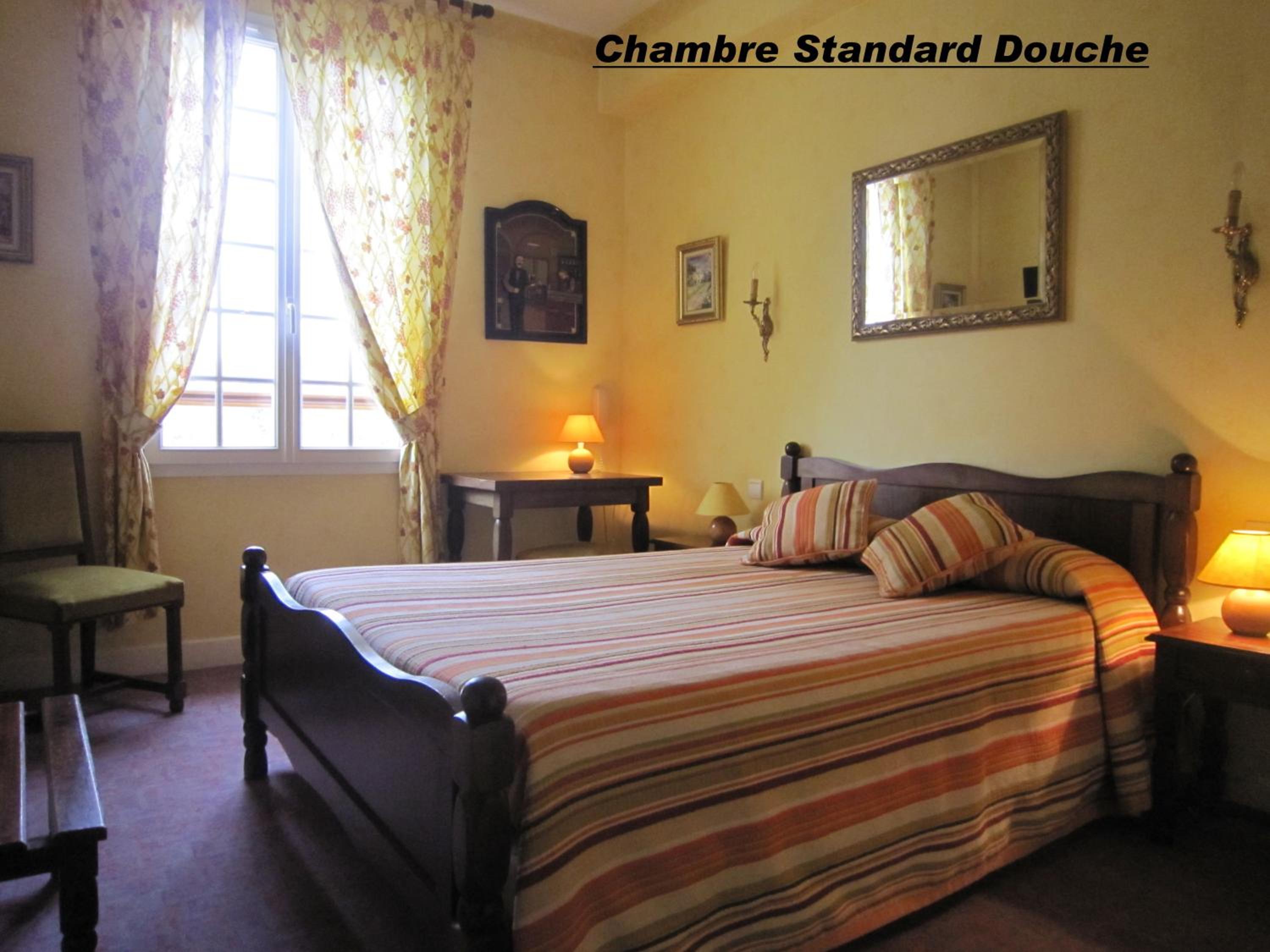 Double Room with Shower photo 1