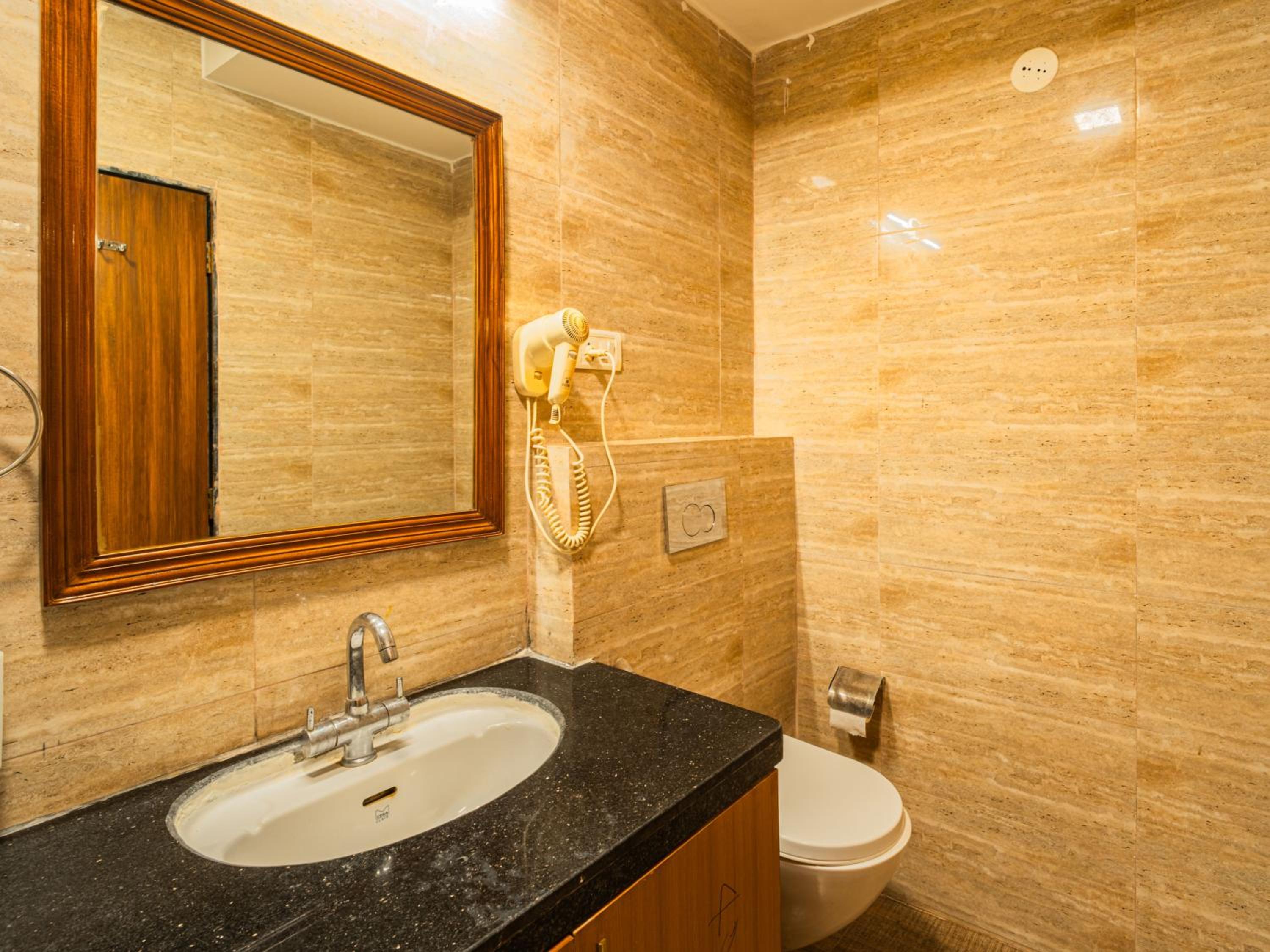 Superior Double Room with Balcony photo 2