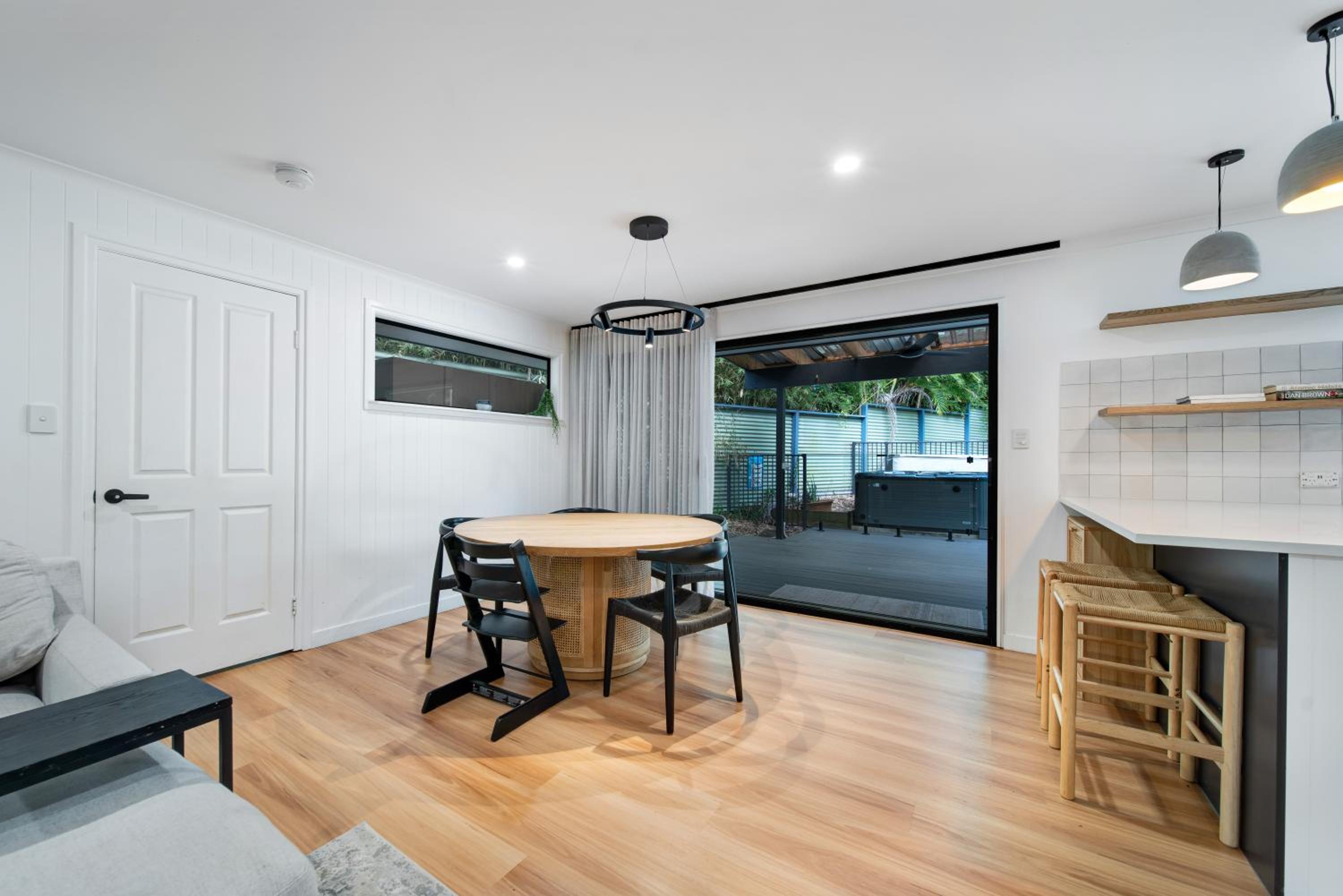 Three-Bedroom House photo 2