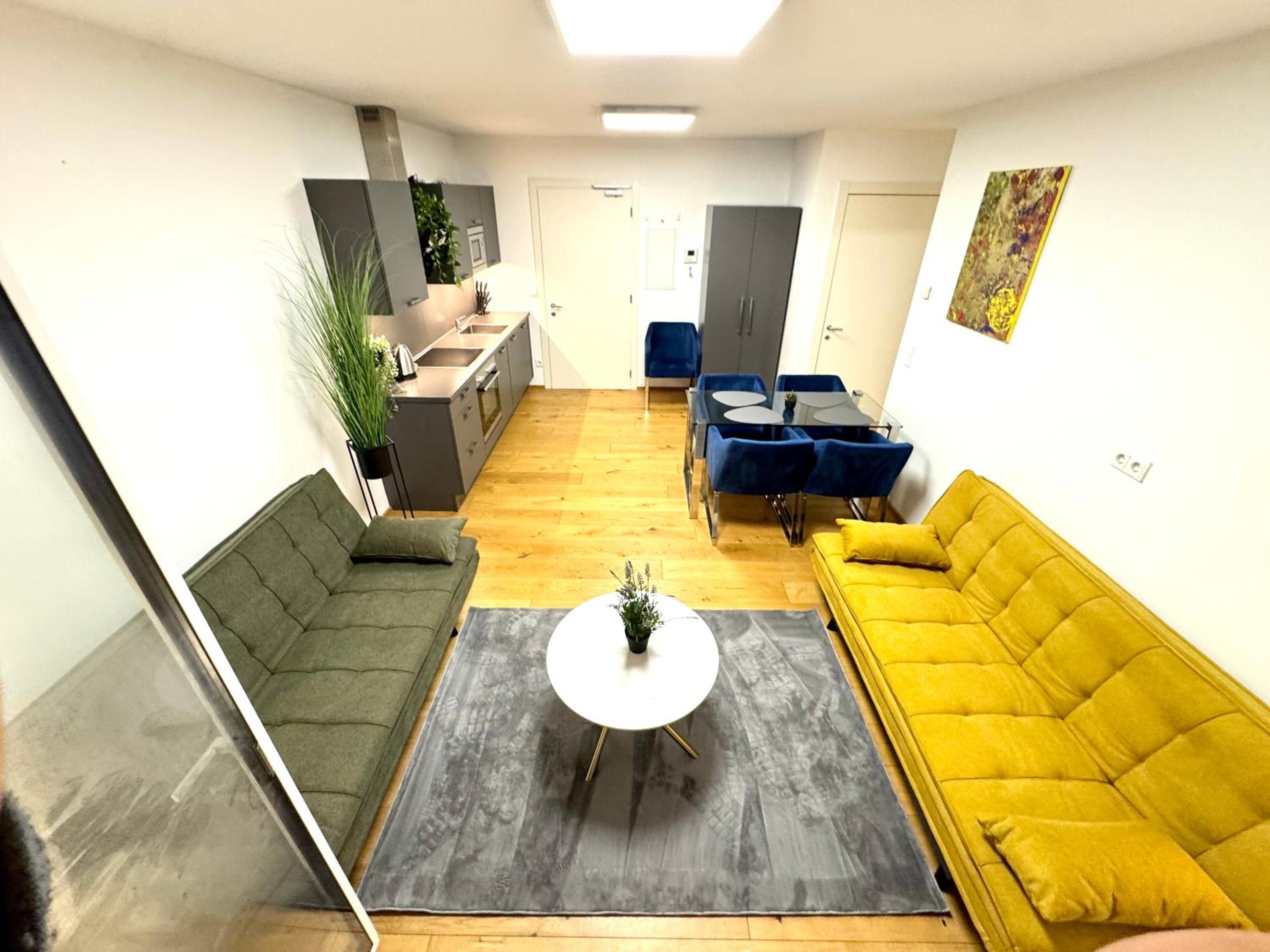 One-Bedroom Apartment with Balcony photo 3