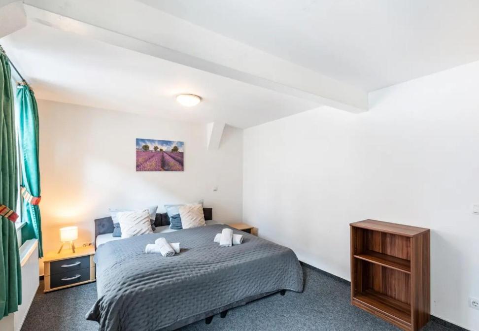 Two-Bedroom Loft Apartment photo 2