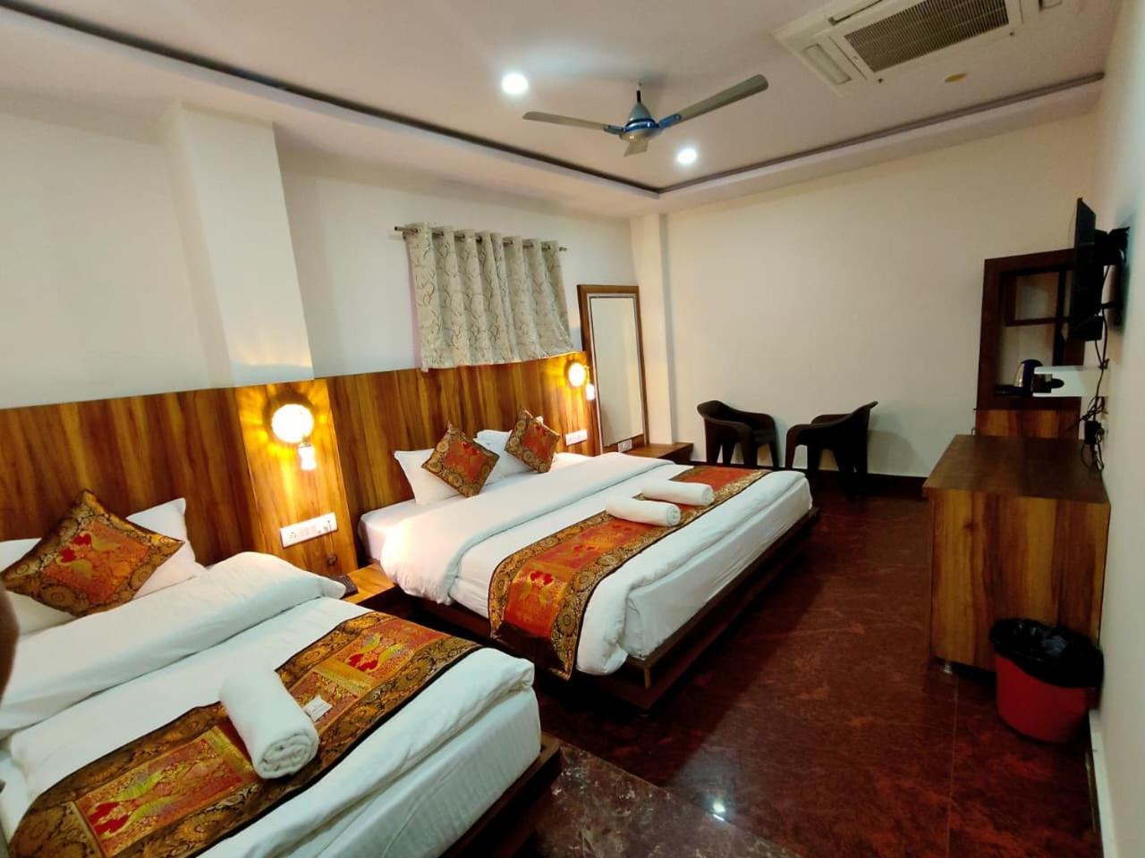 Triple Room with Private Bathroom photo 1