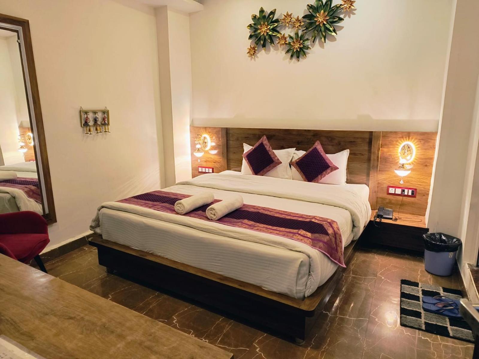Double Room with Private Bathroom