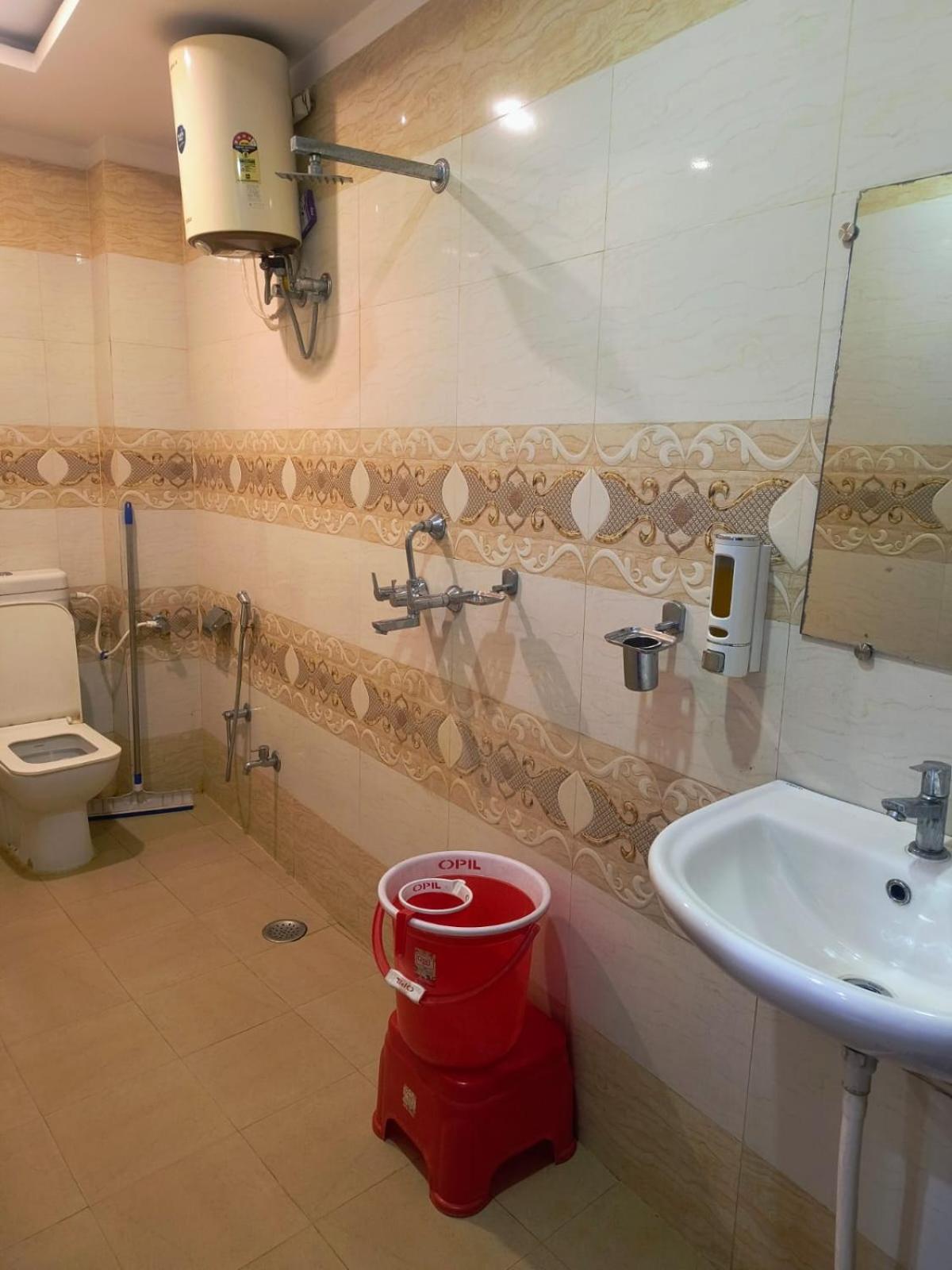 Double Room with Private Bathroom photo 2