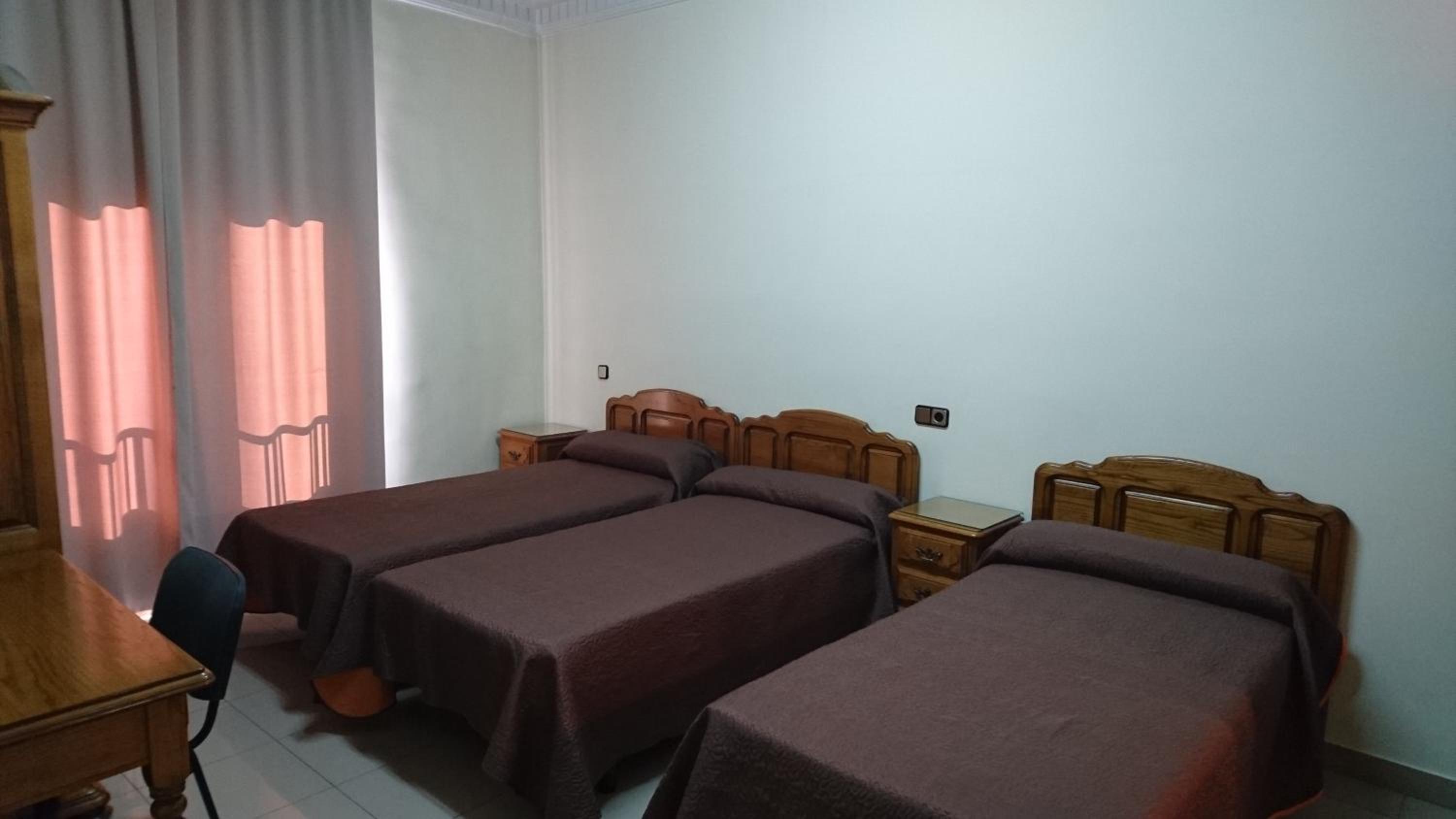 Triple Room - Photo 8