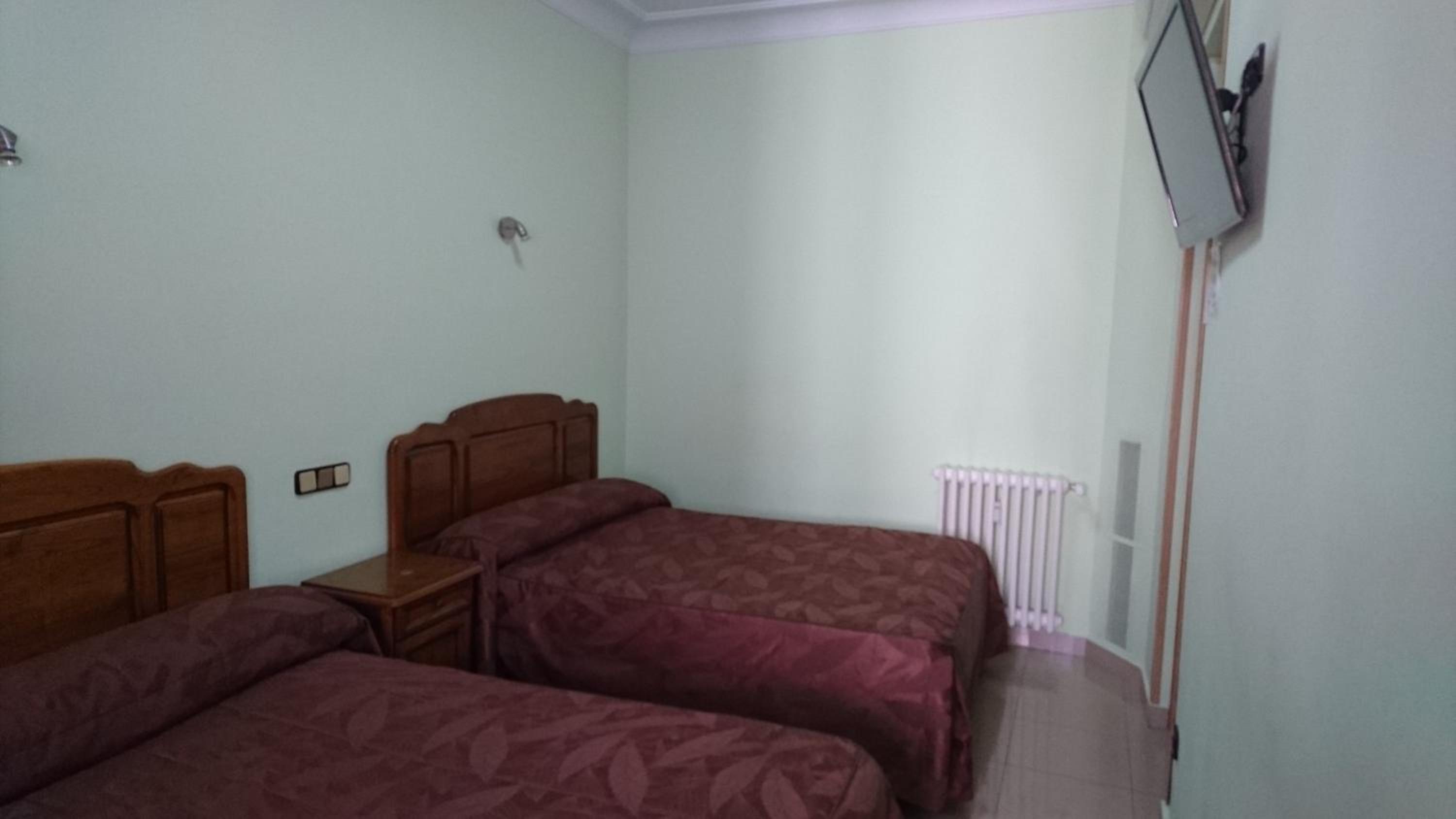 Triple Room - Photo 1