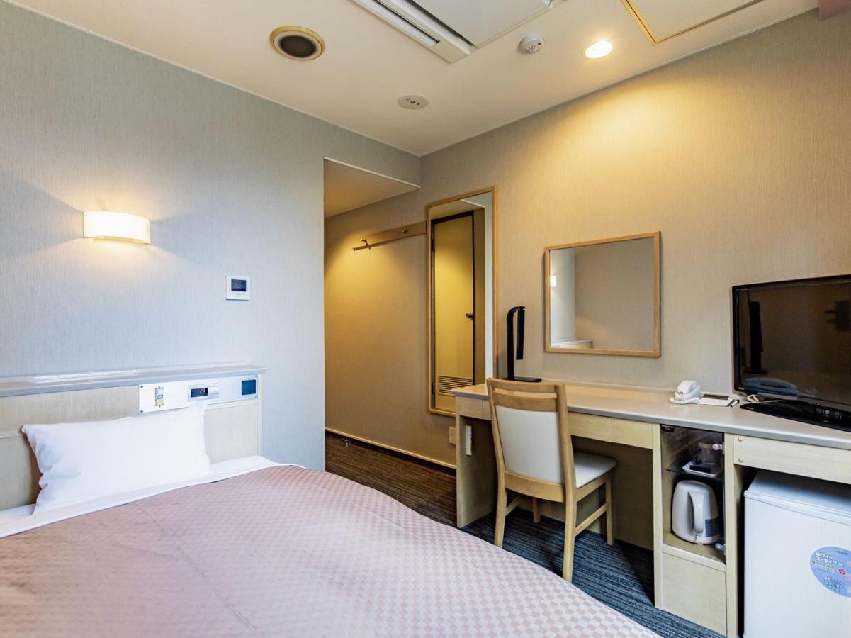 Single Room - Main Building - Non-Smoking