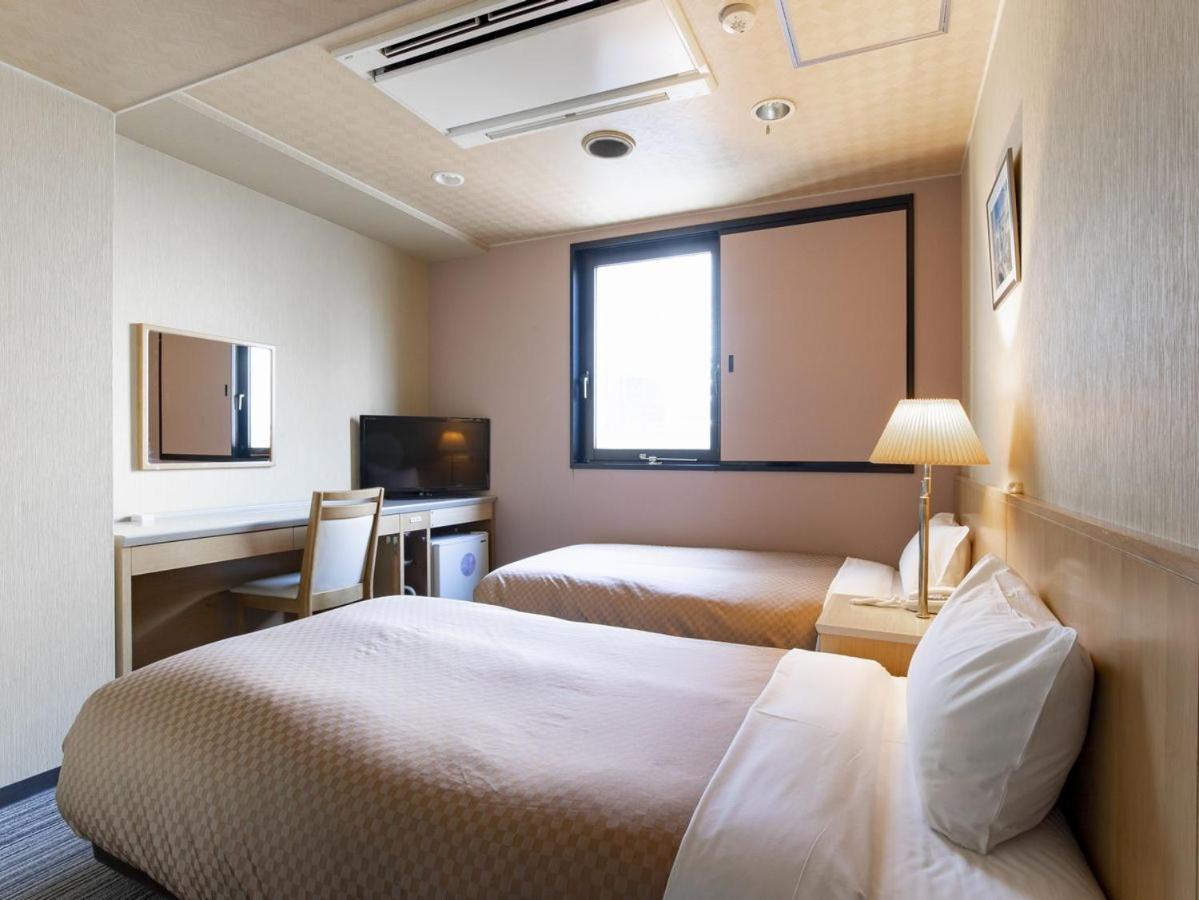 Twin Room - Main Building - Nonsmoking - Photo 3