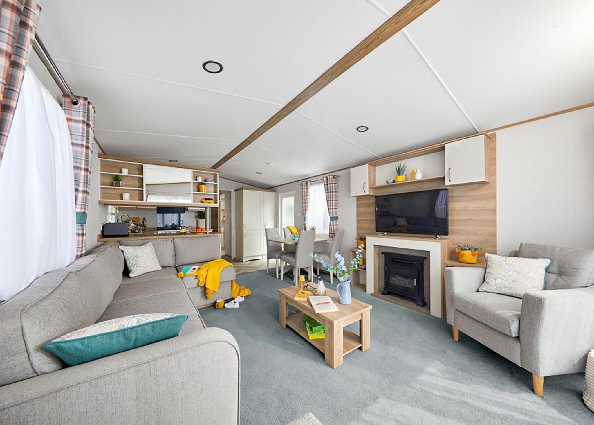 Mobile Home 10