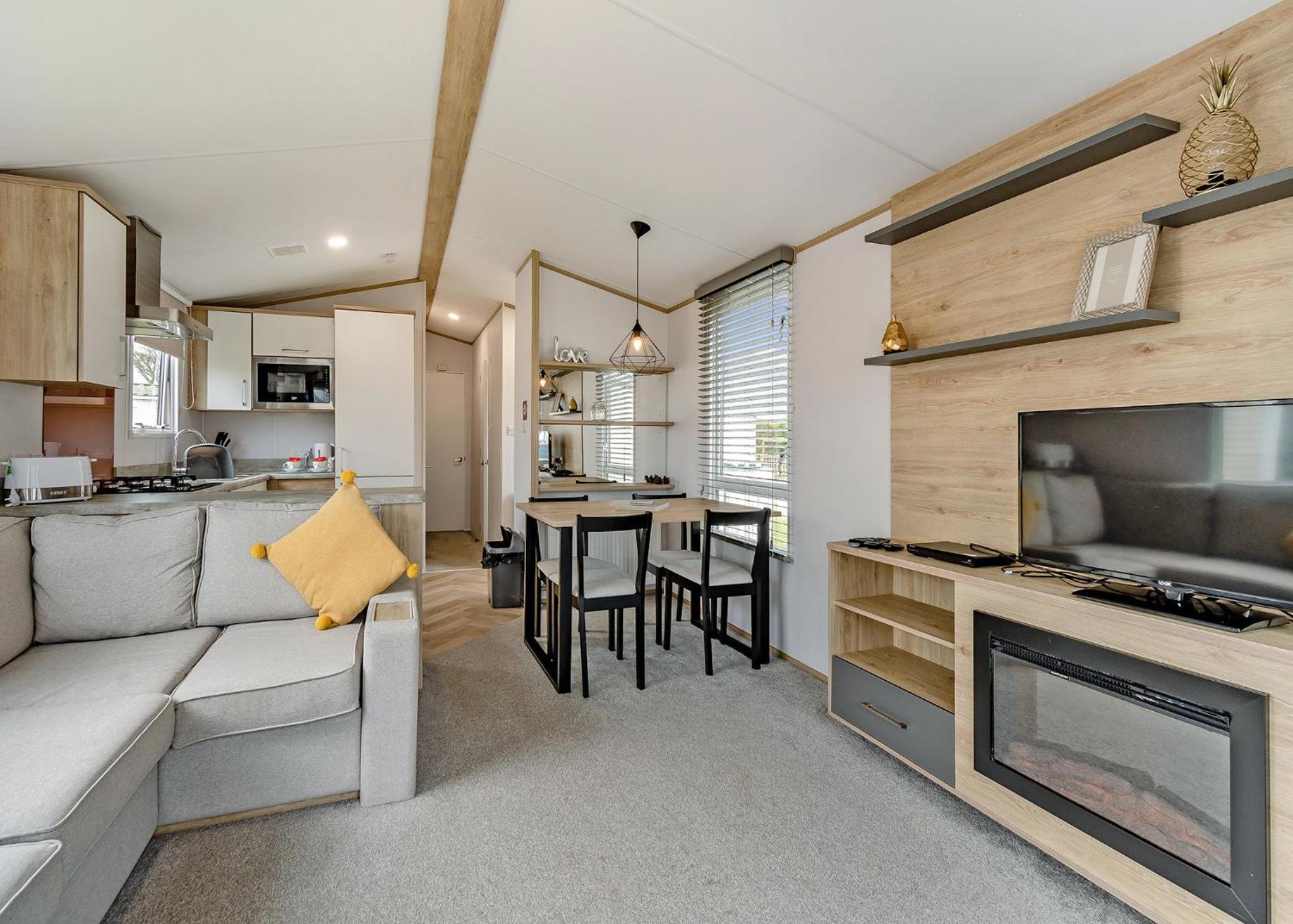 Two-Bedroom Holiday Home 2 photo 2