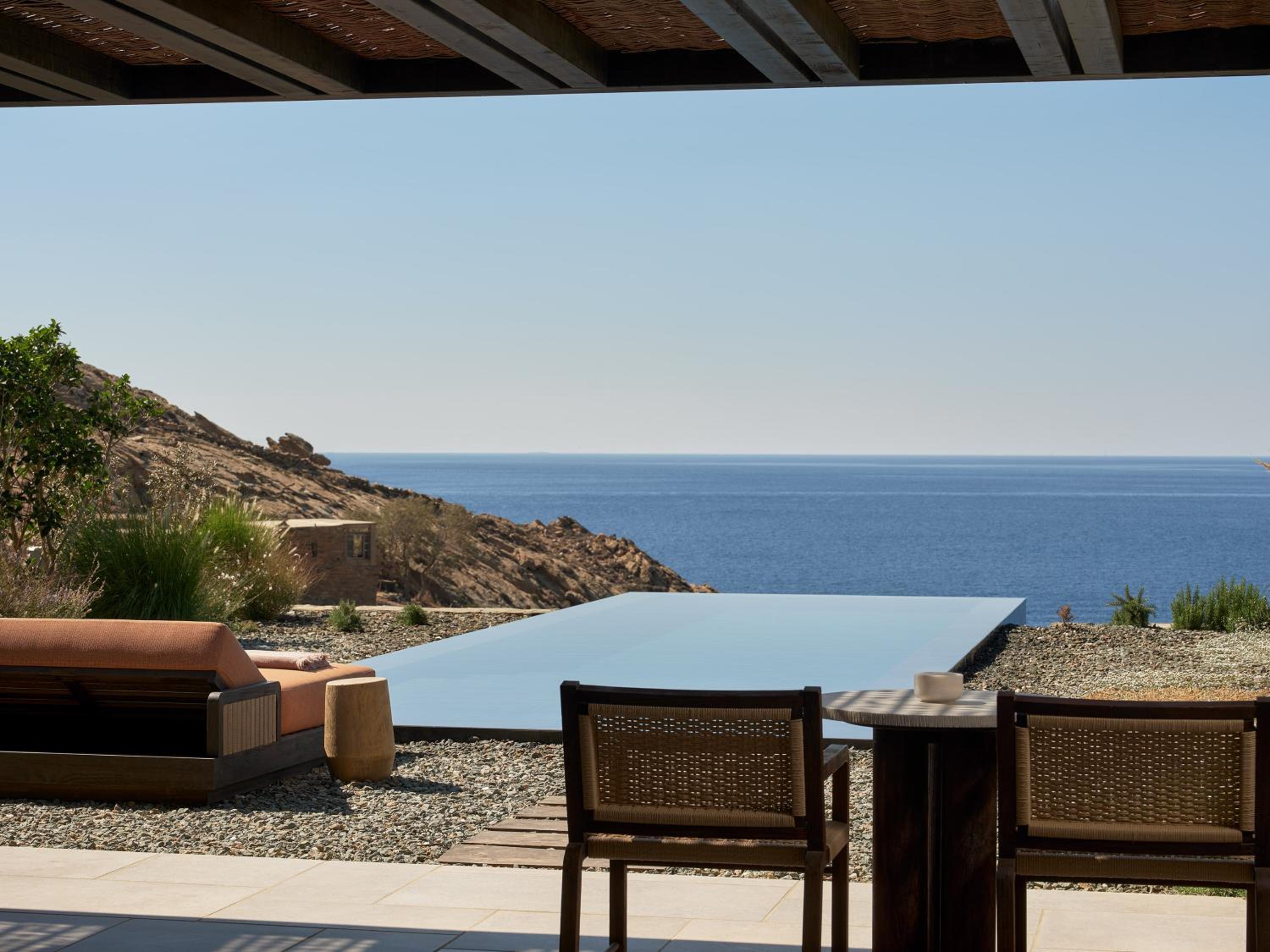 Elite Family Suite Private Pool photo 3