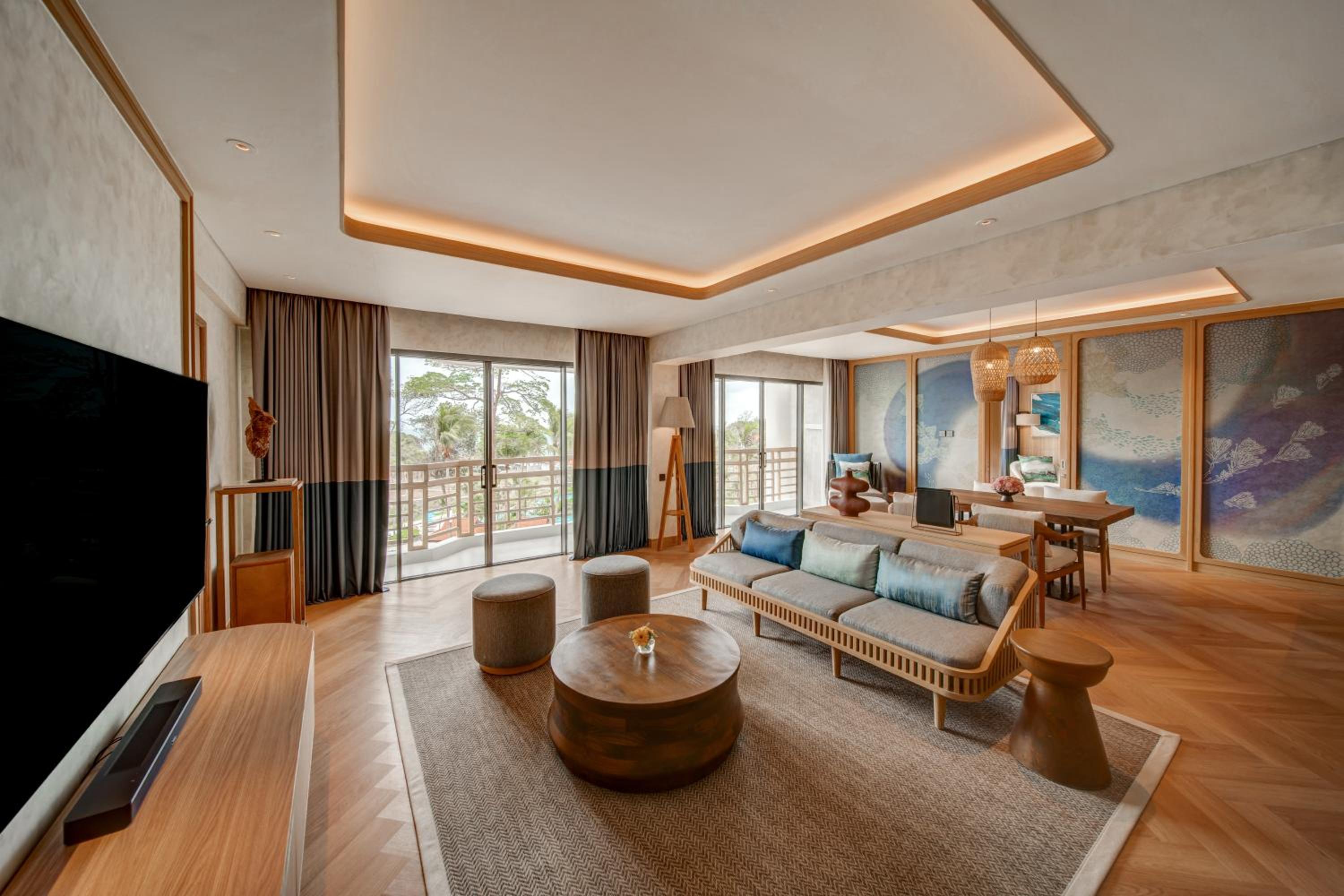 Ambassador Suite photo 3