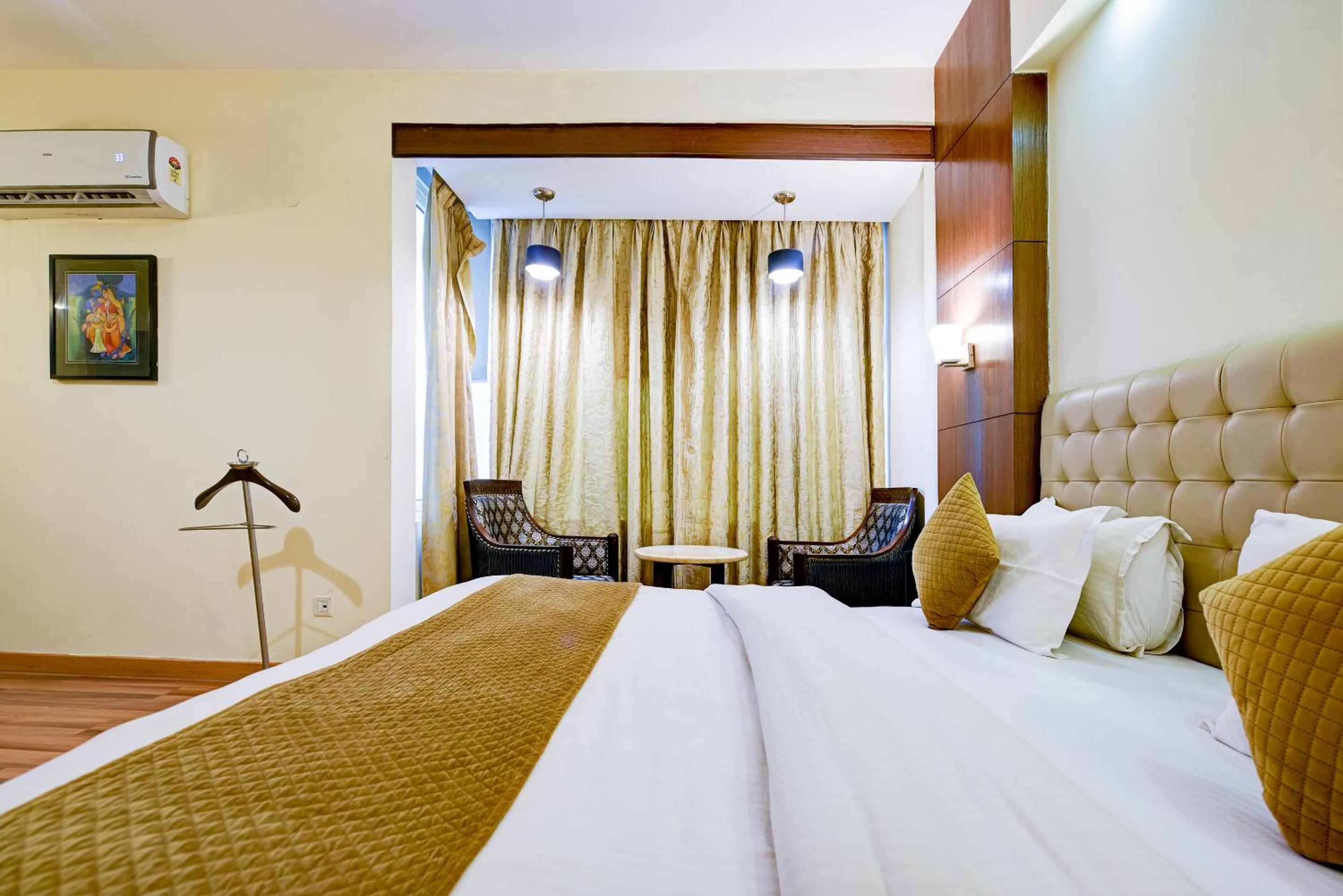 Superior King Room