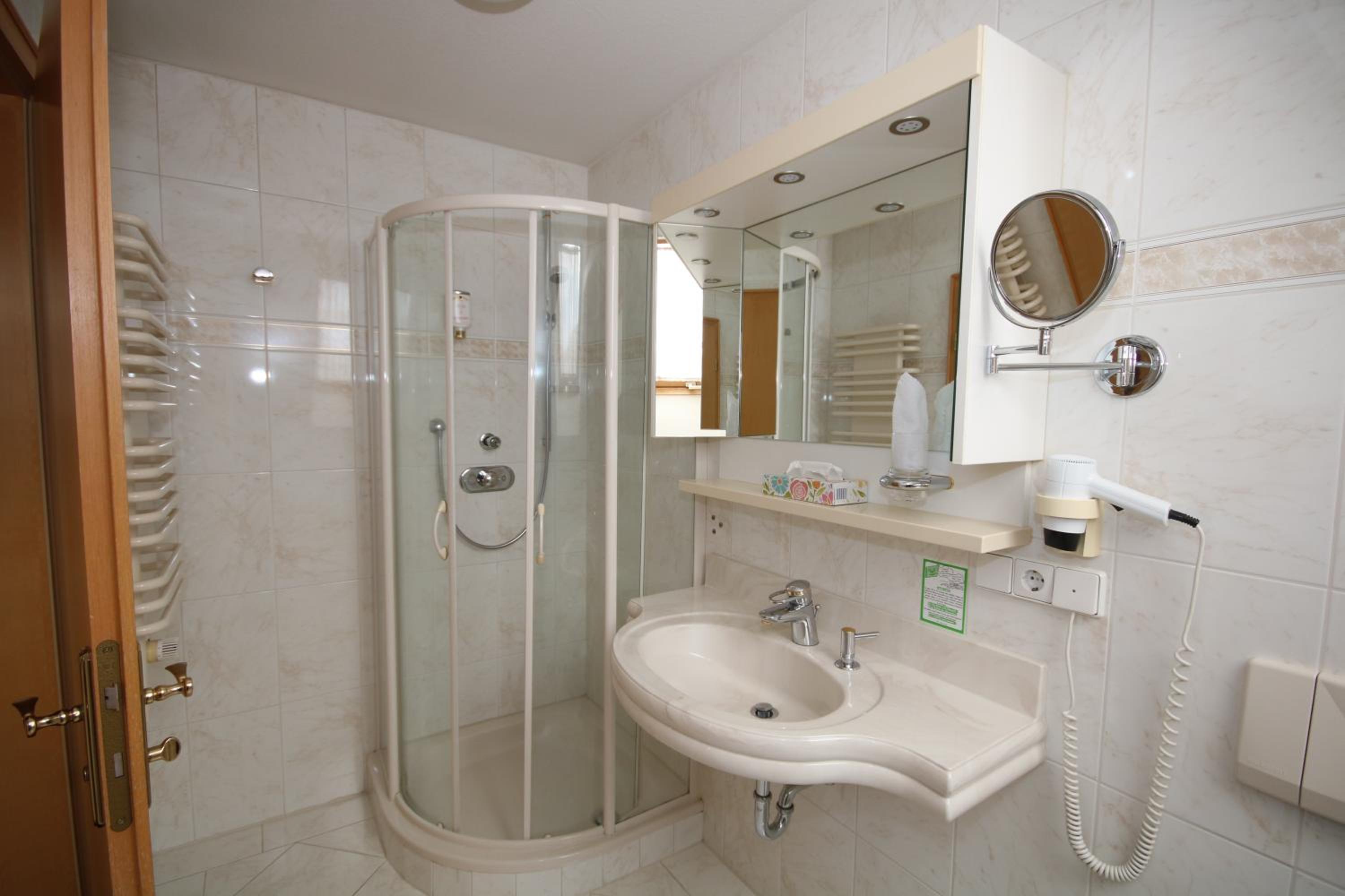 Basic Double Room photo 1