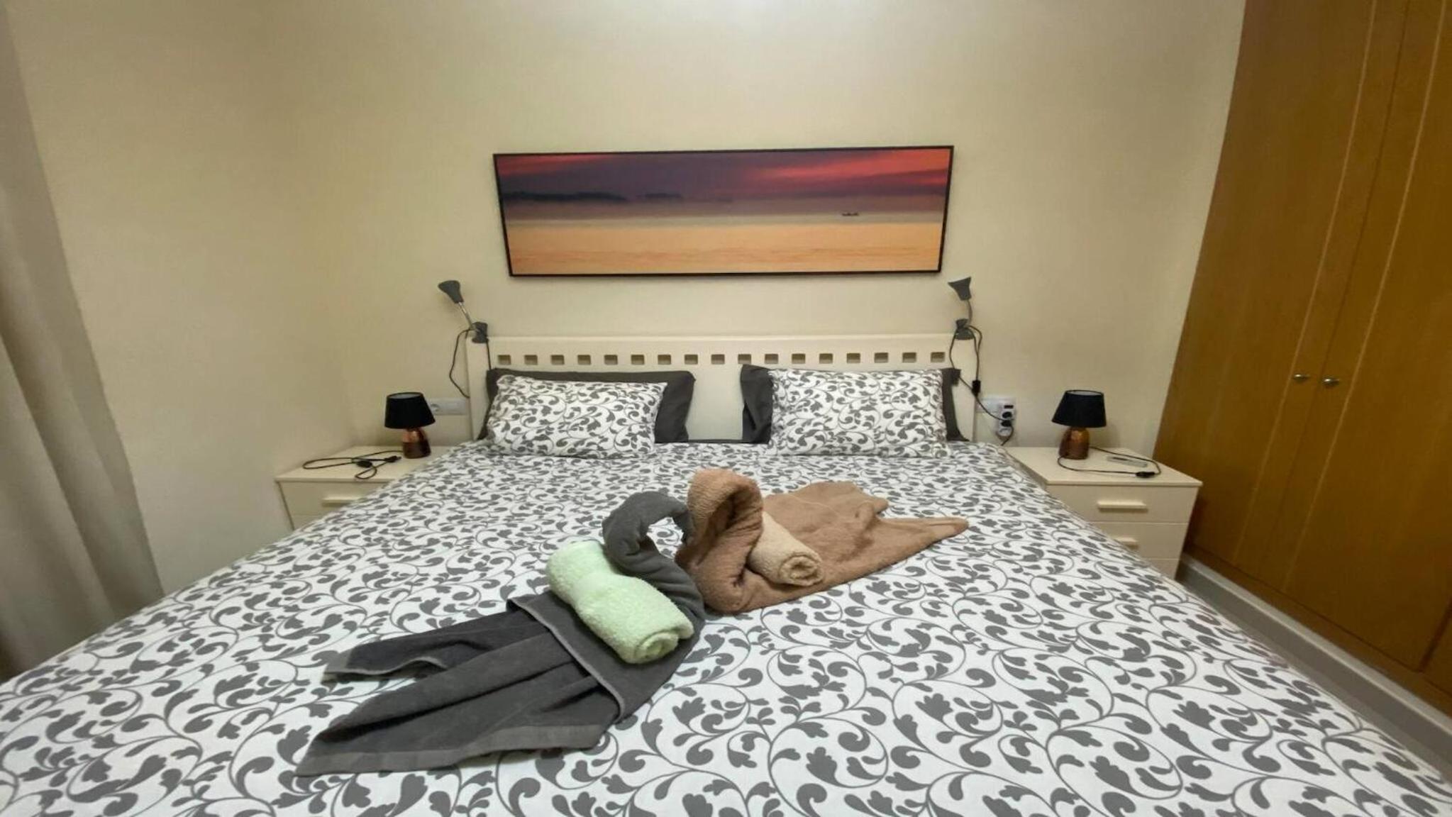 Two-Bedroom Apartment with Balcony and Terrace photo 3