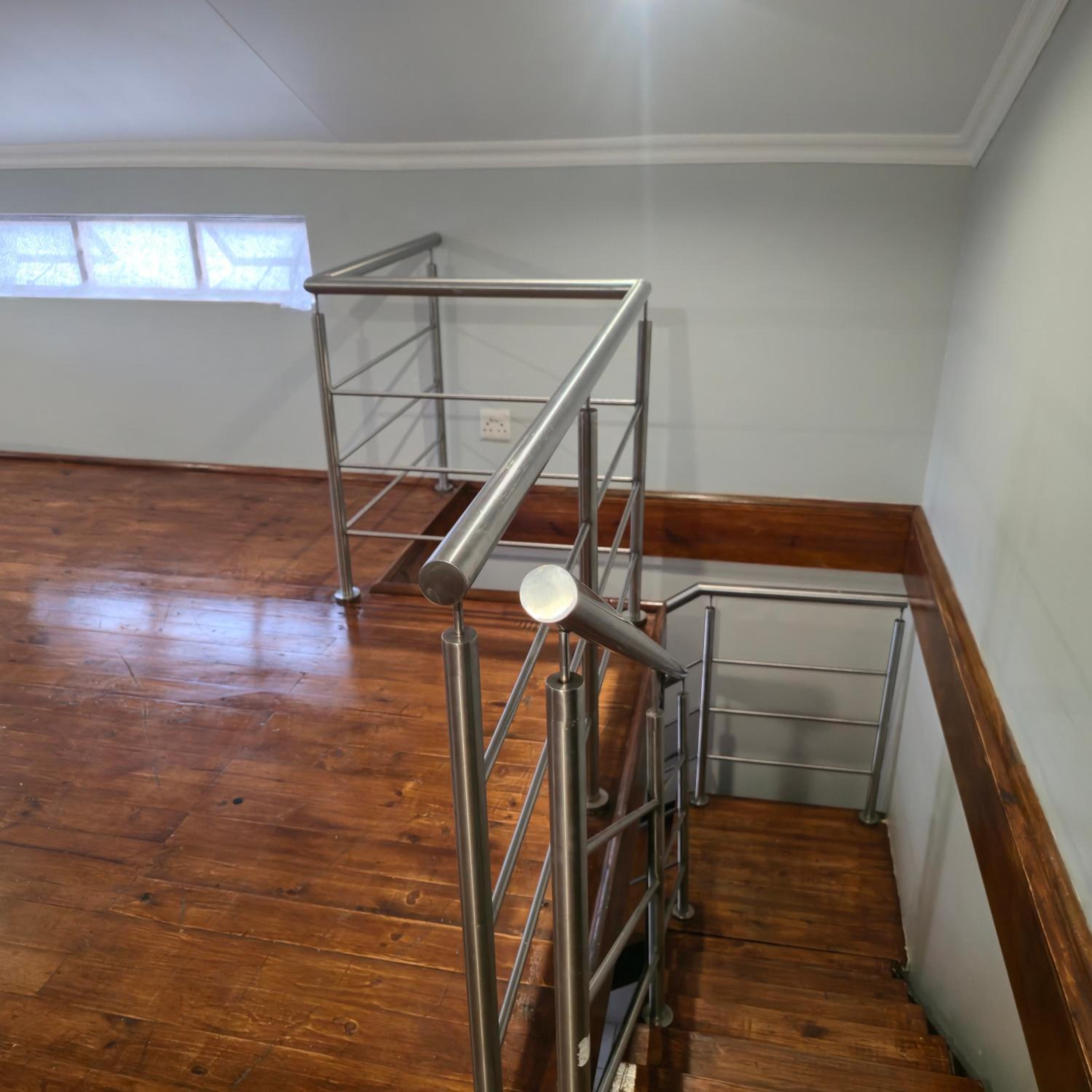 Classic One-Bedroom Apartment with King Bed photo 3