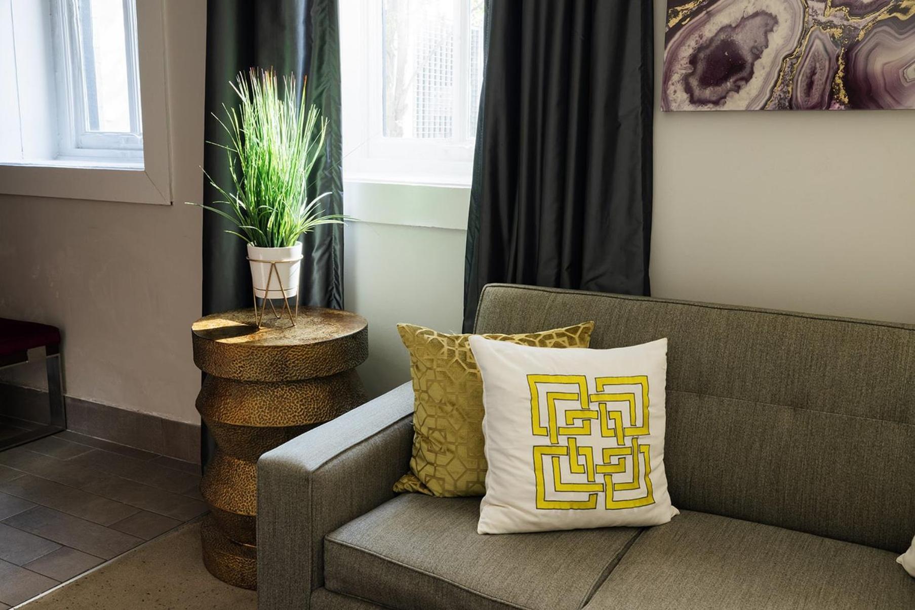One-Bedroom Suite