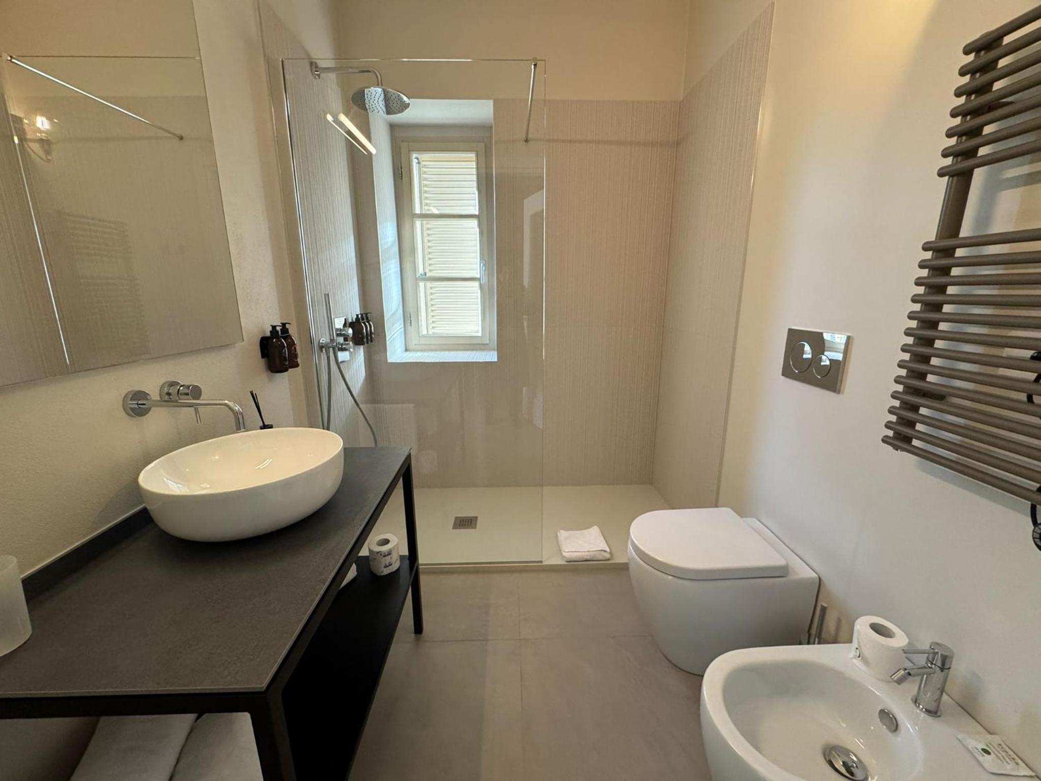 Executive Suite photo 2