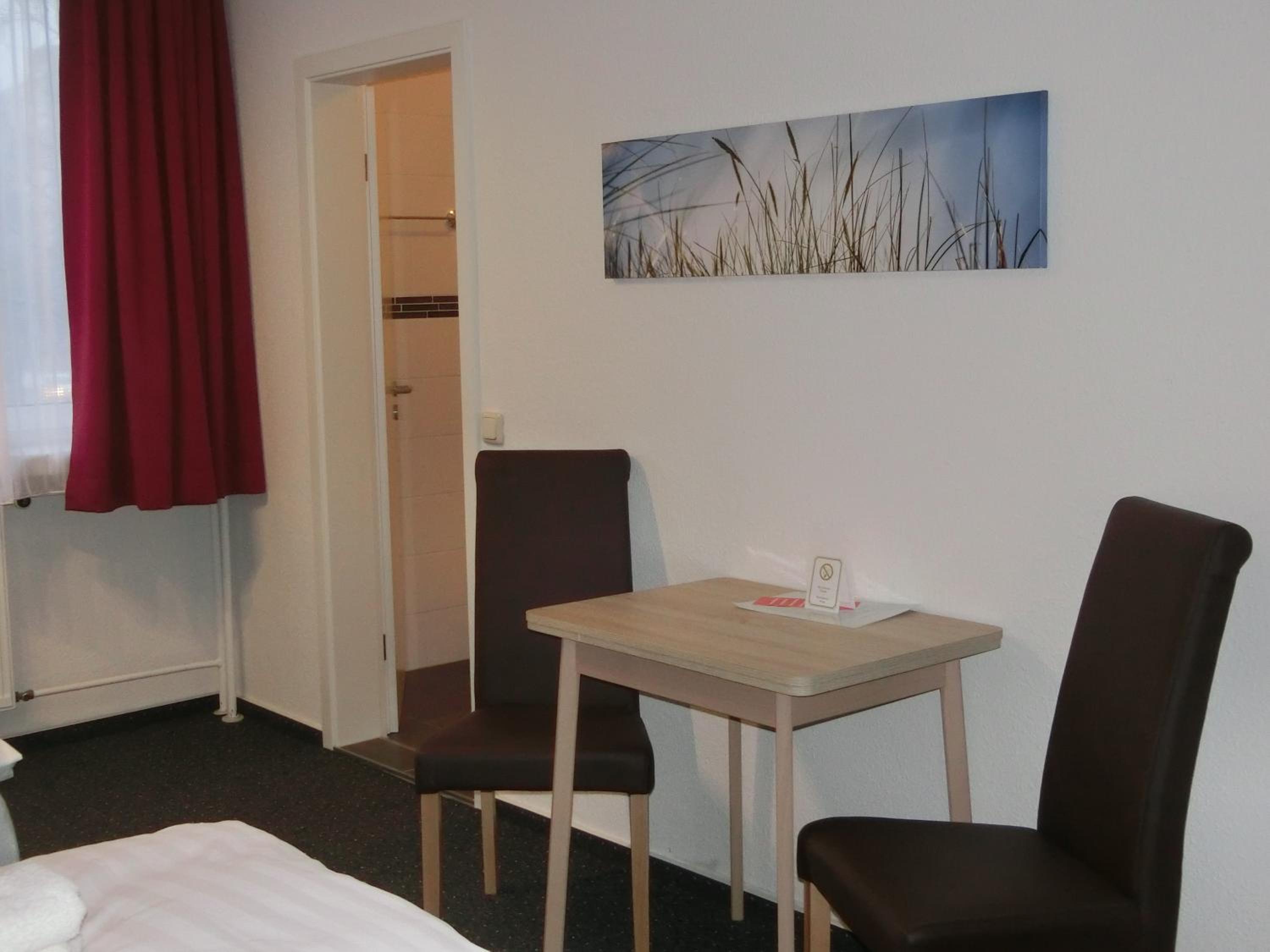 Standard Plus Twin Room photo 3