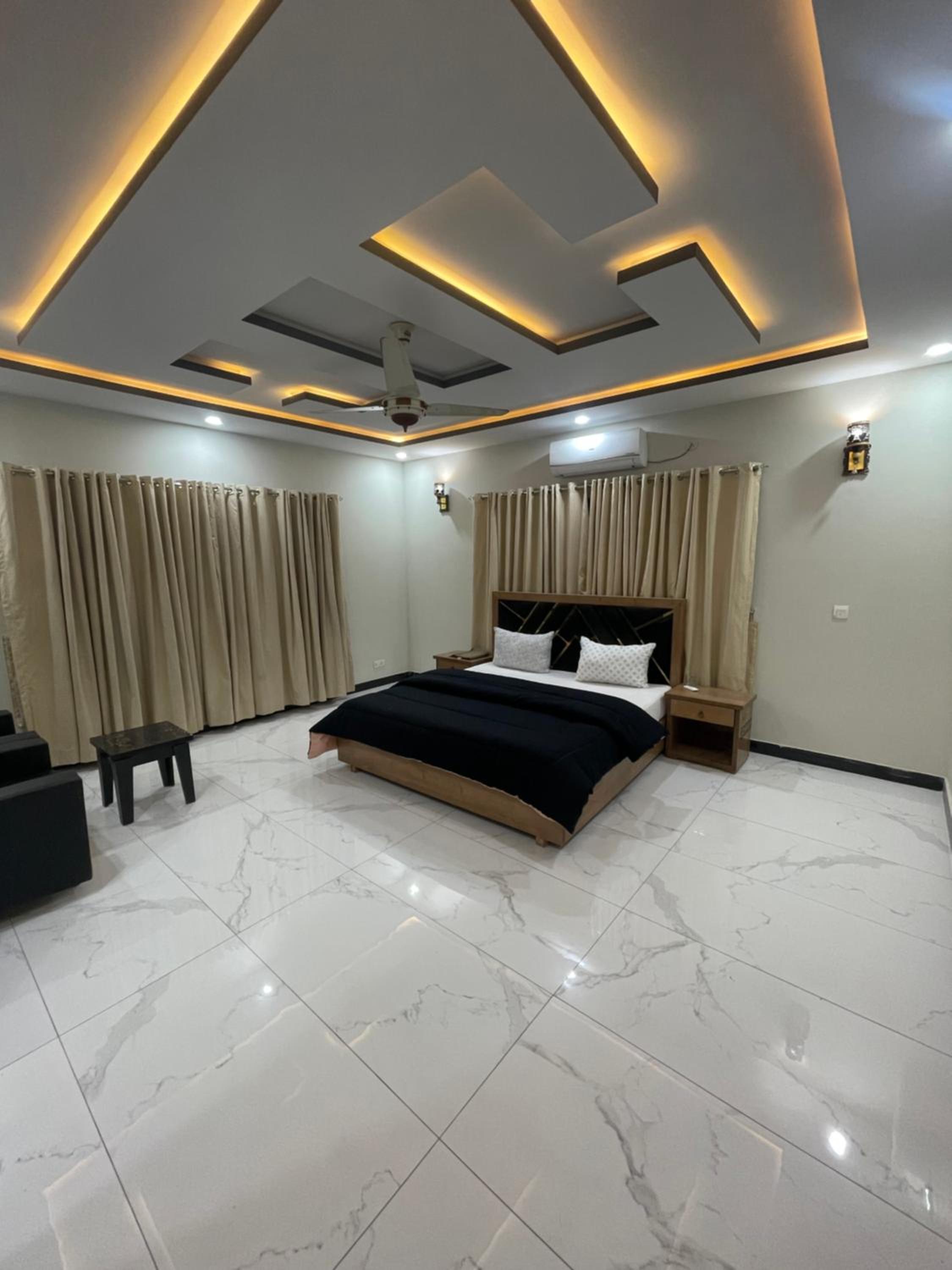 Budget Double Room - Photo 1