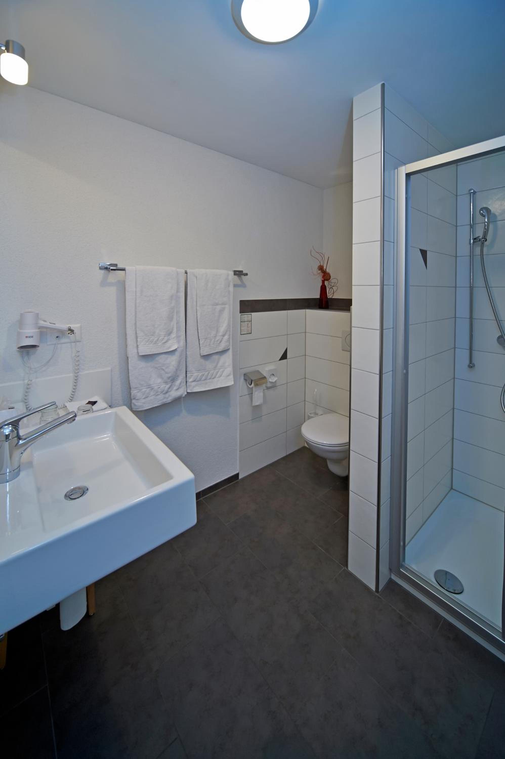 Double Room - Photo 5