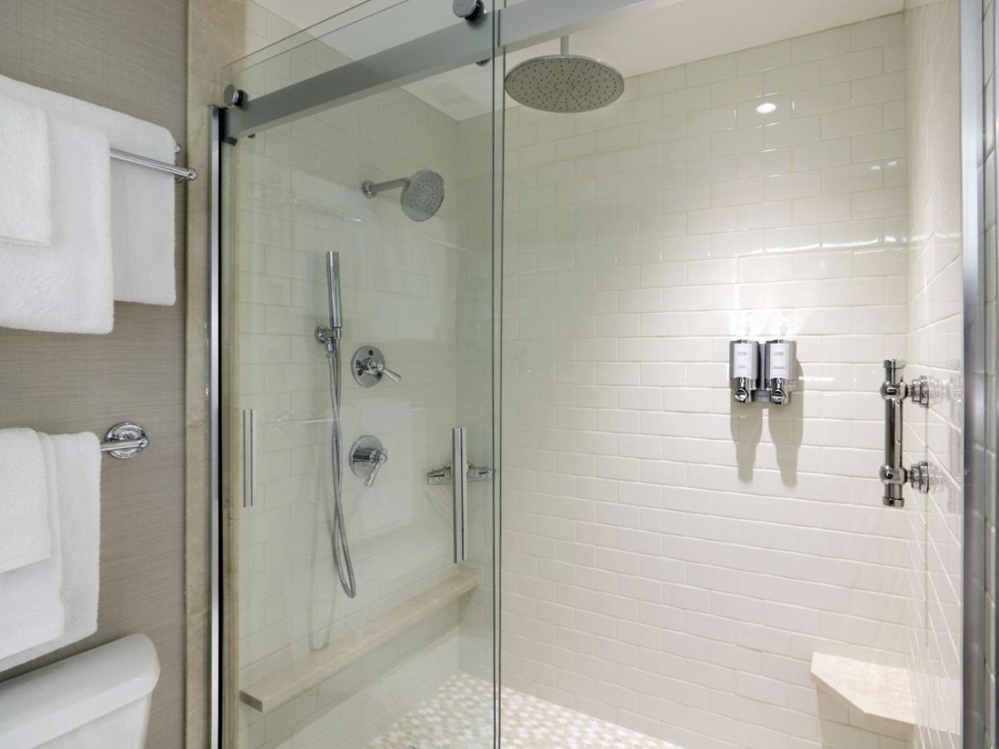 Superior Suite photo 1