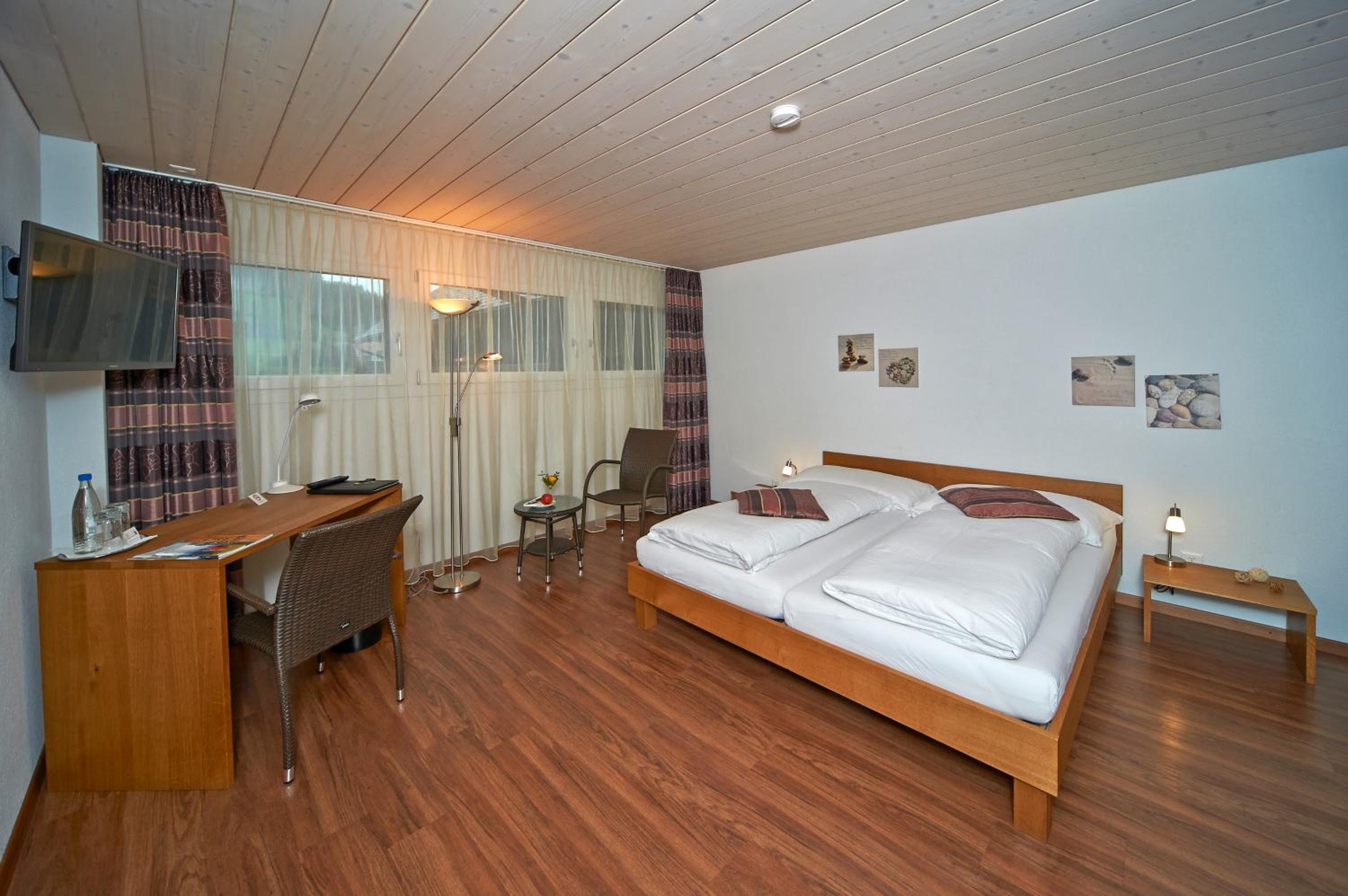 Double Room - Photo 16