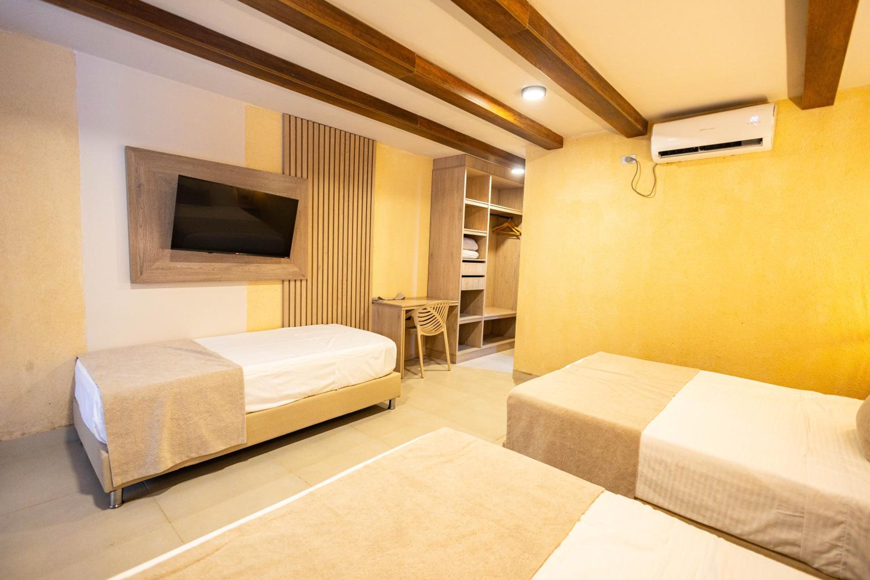 Deluxe Quadruple Room photo 2