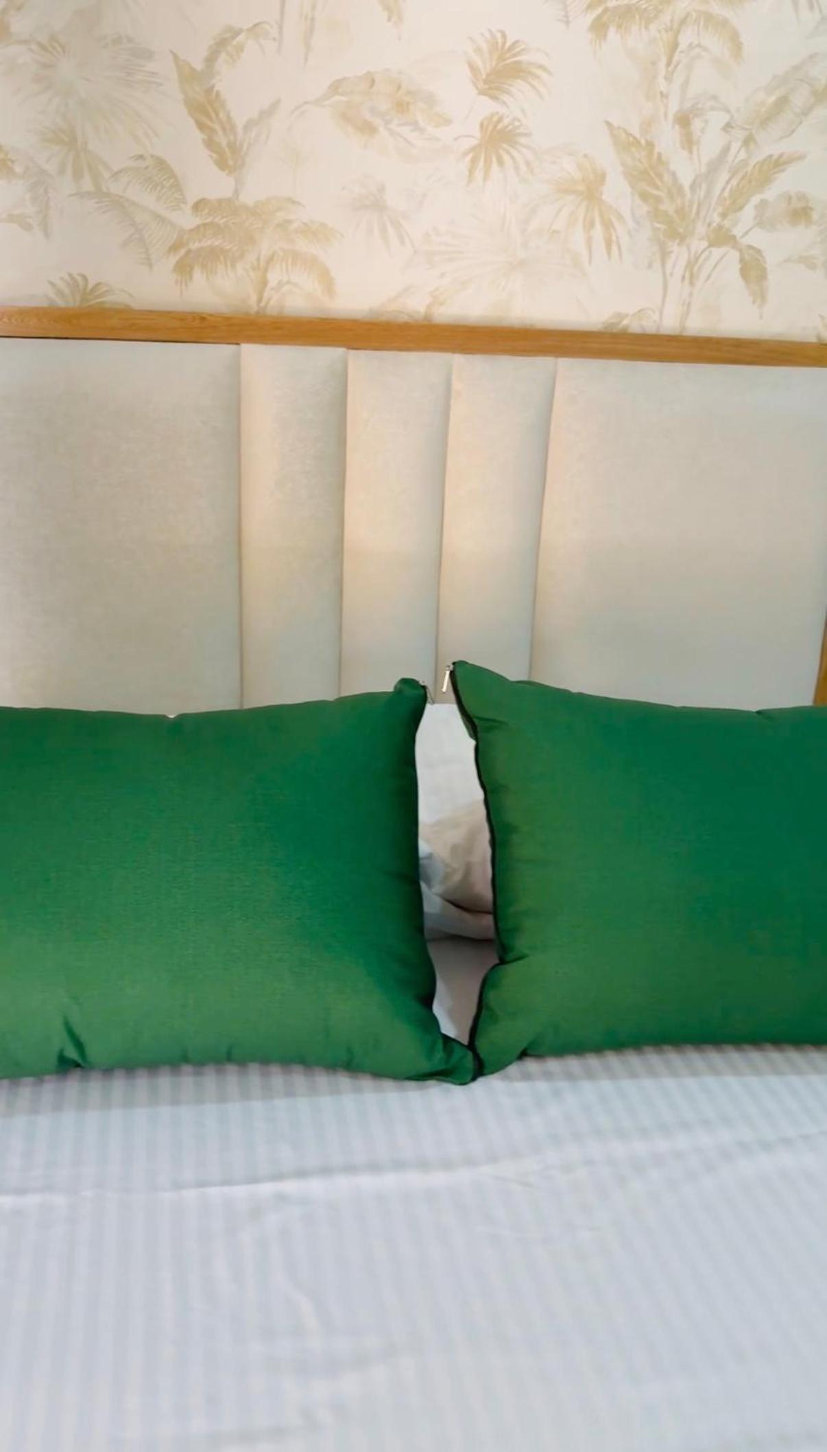 Deluxe Double Room with Two Double Beds photo 2