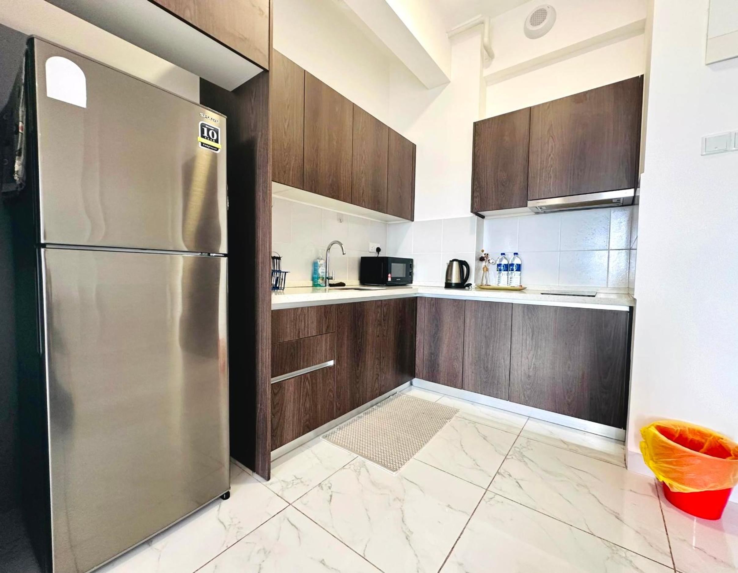 One-Bedroom Apartment with City View photo 3
