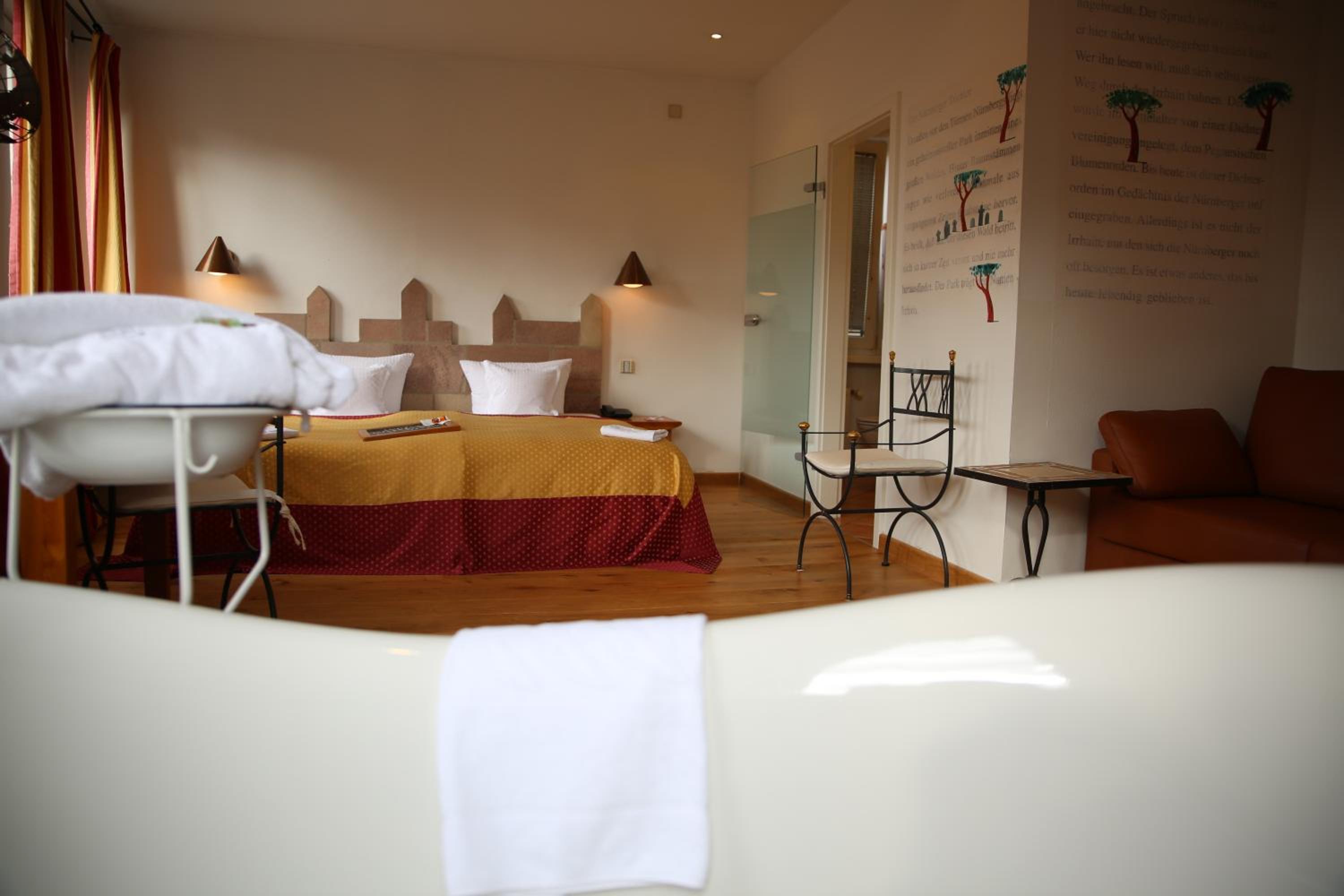 Junior Suite (3 Adults) - Photo 5