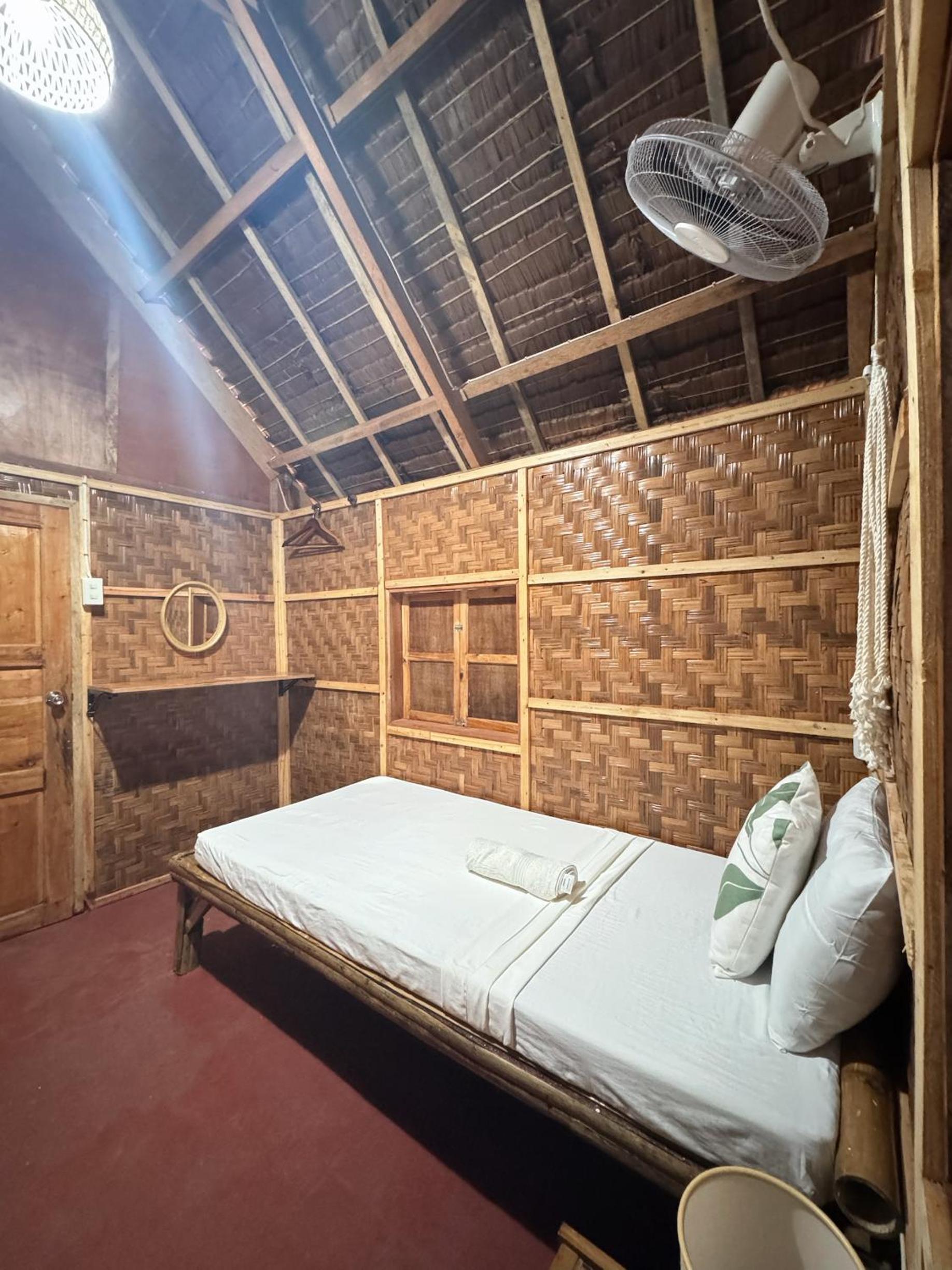 Twin Room with Shared Bathroom photo 1