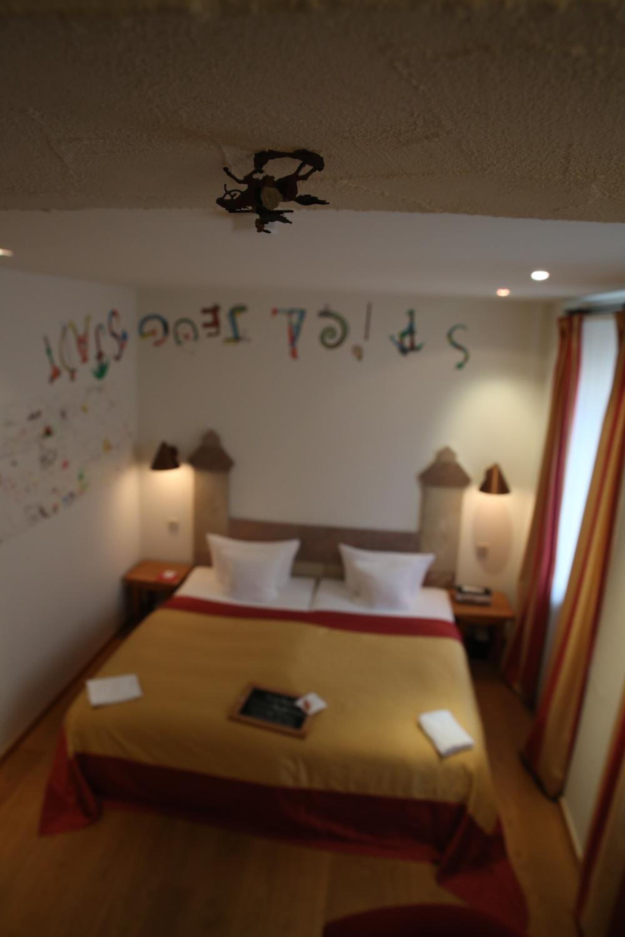 Double Room - Photo 9
