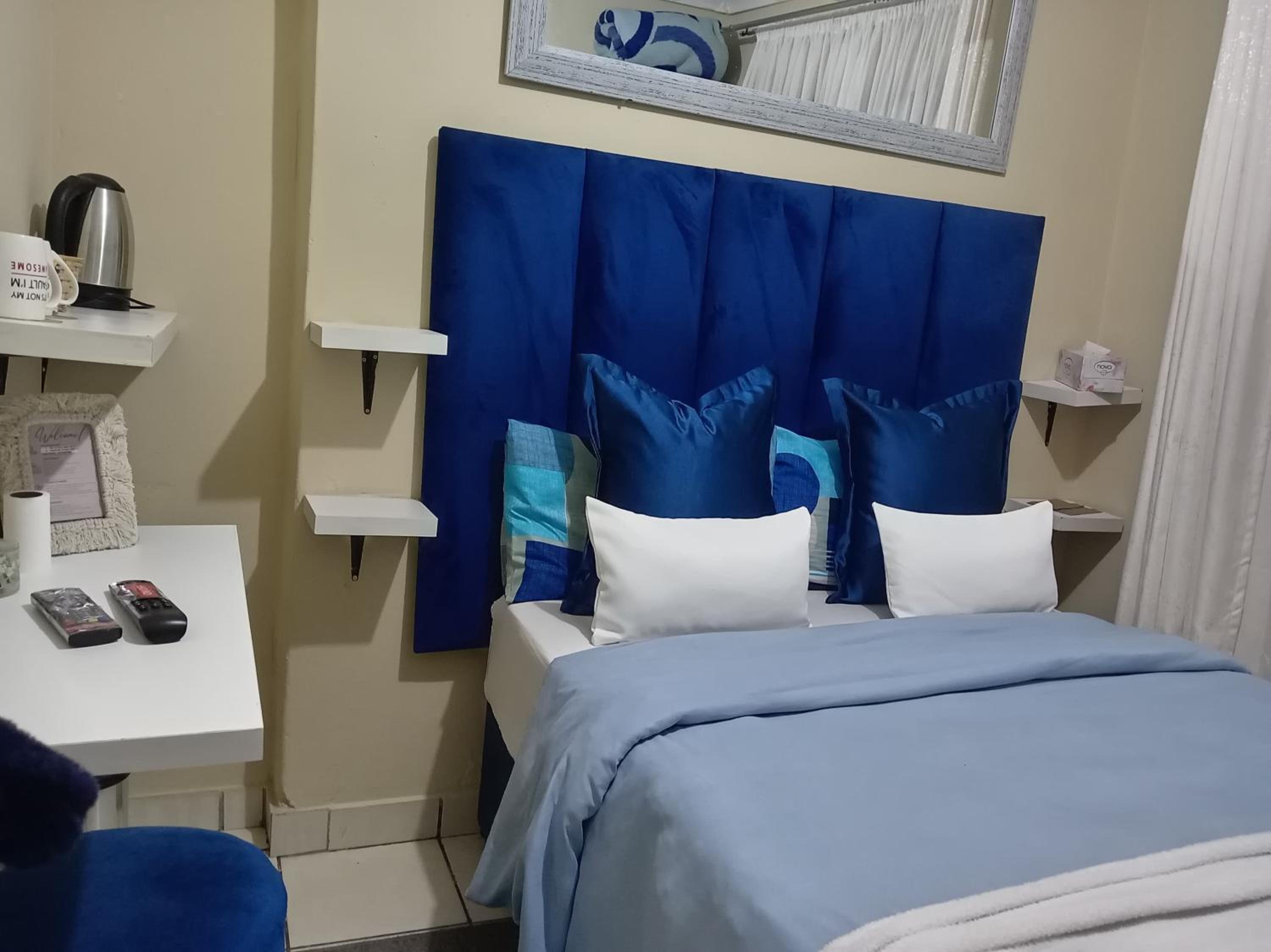 Double Room with Shared Toilet photo 1