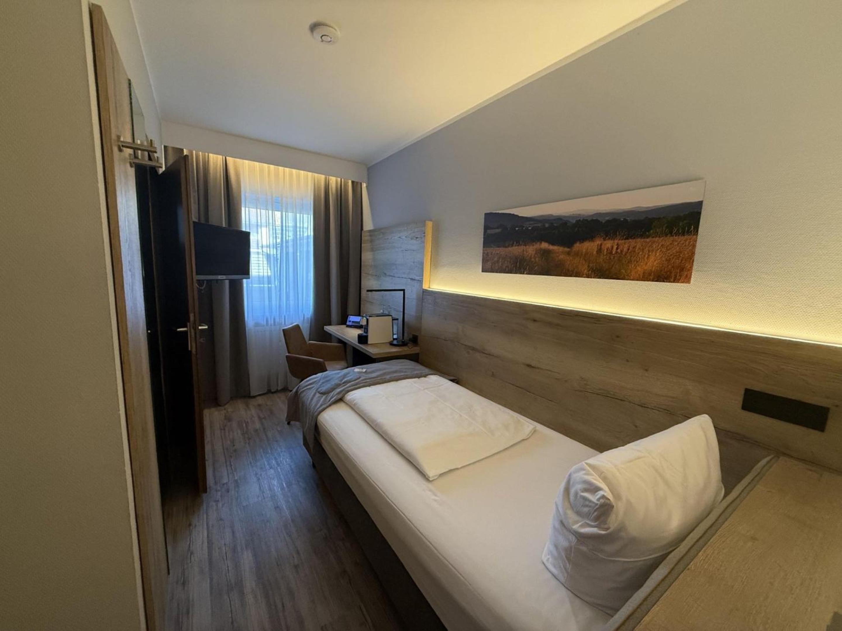 Single Room photo 1