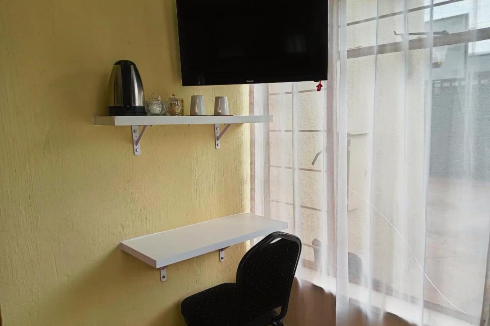 Double Room with Shared Toilet photo 2