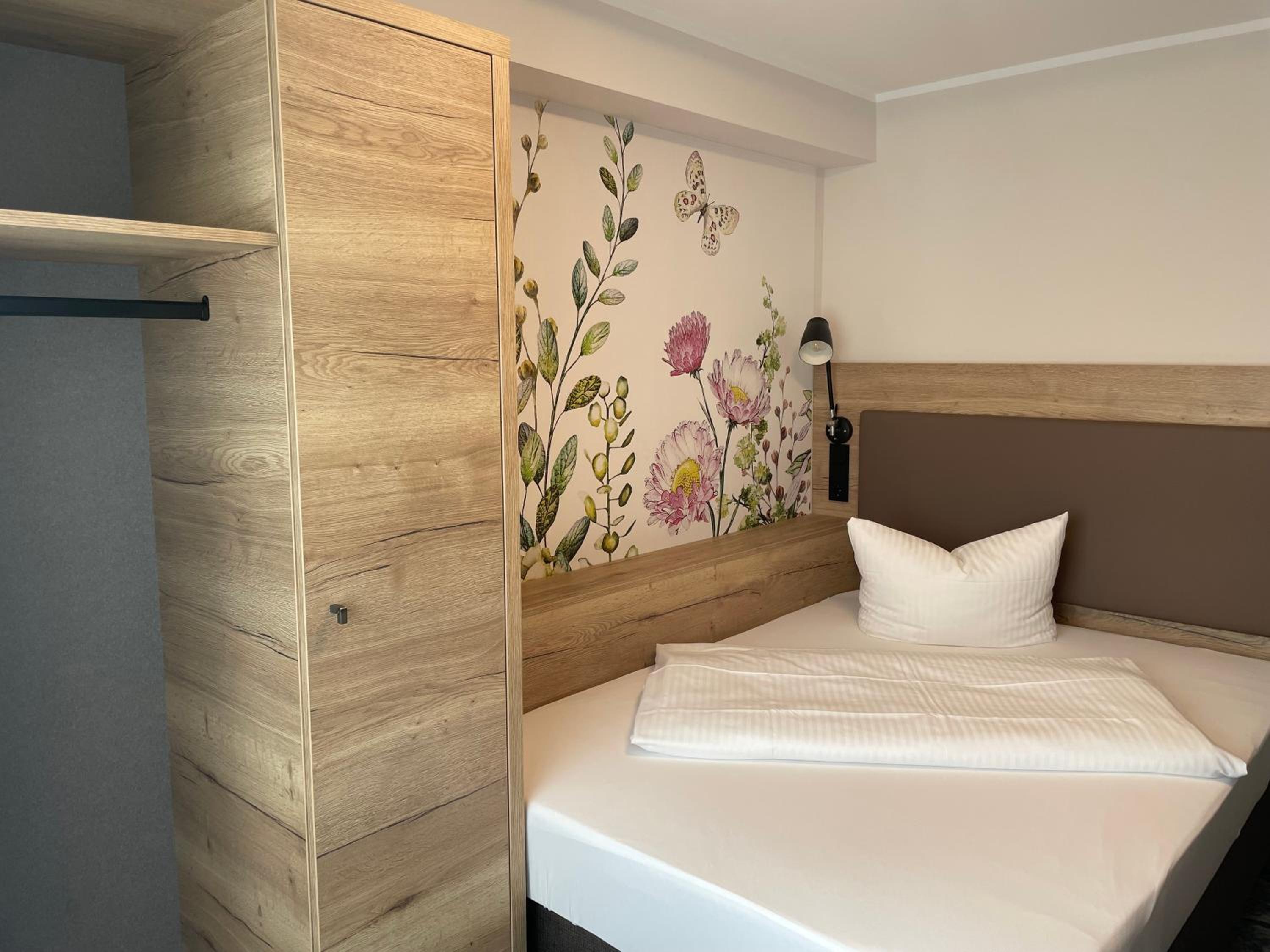 Deluxe Single Room photo 3