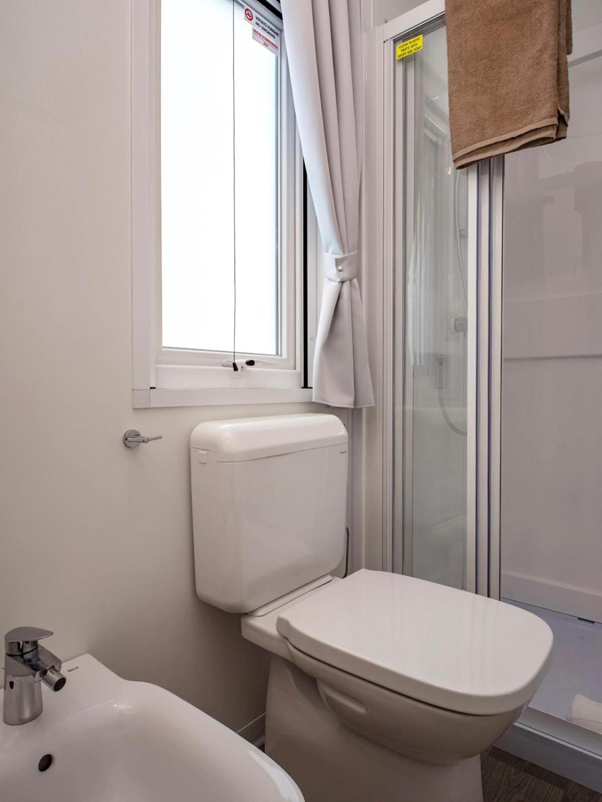 Budget Double Room photo 2