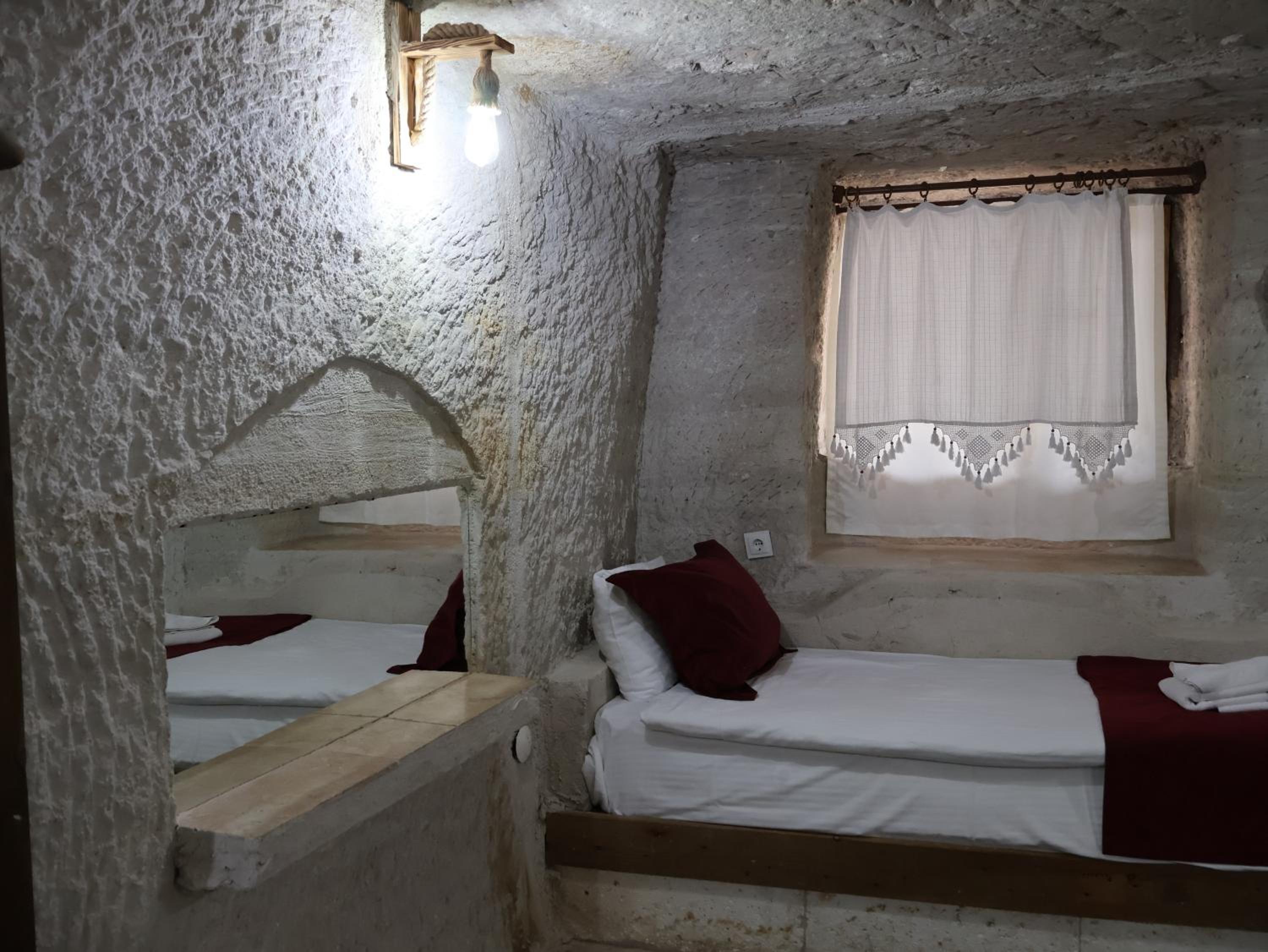 Comfort Triple Room with Shower