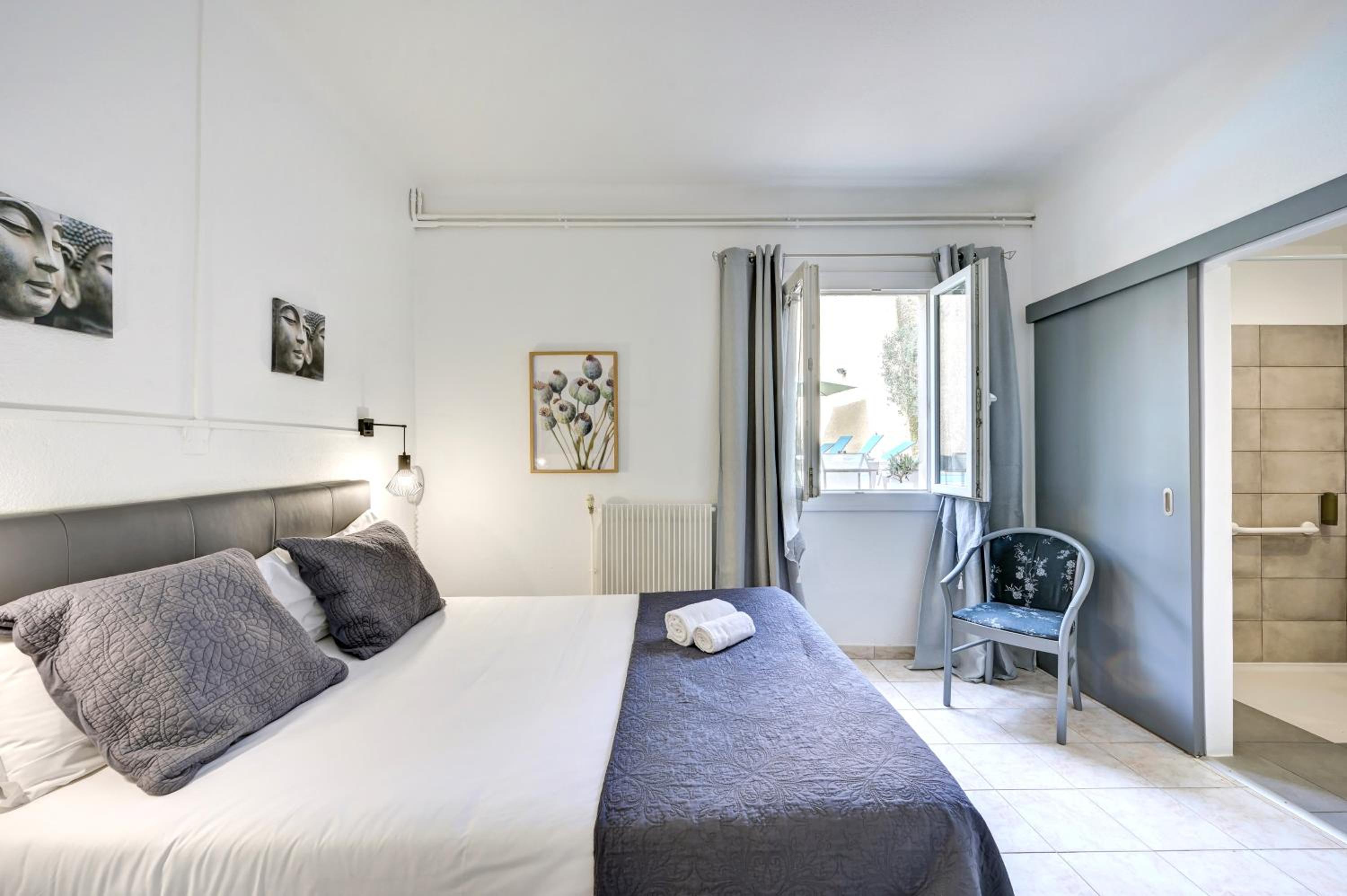 Double Room - Disability Access photo 2