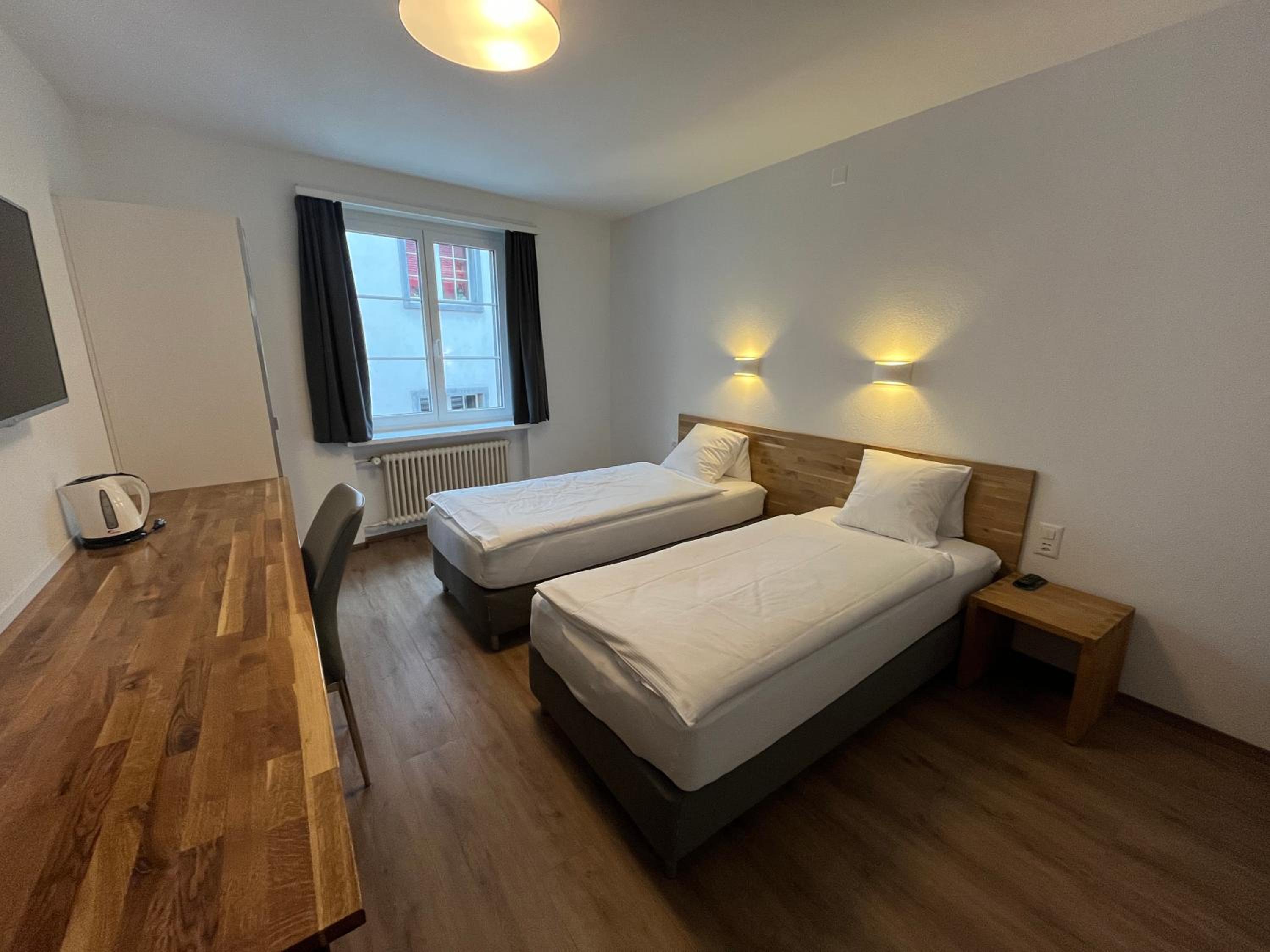 Standard Twin Room photo 2