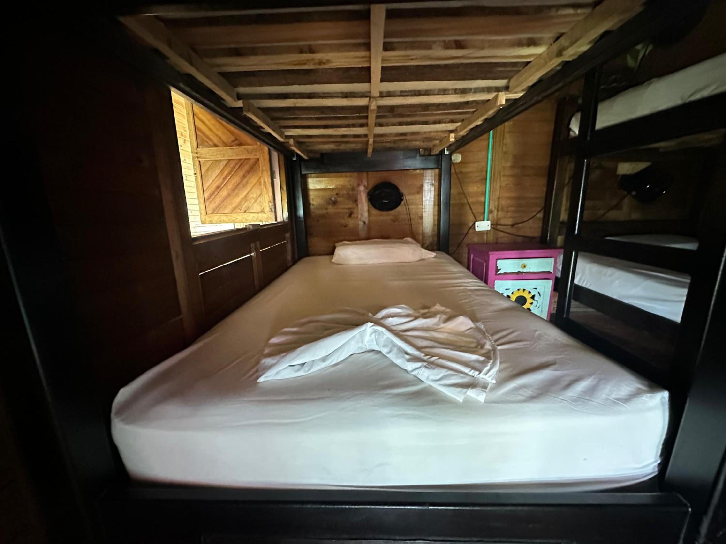 4-Bed Mixed Dormitory Room photo 1