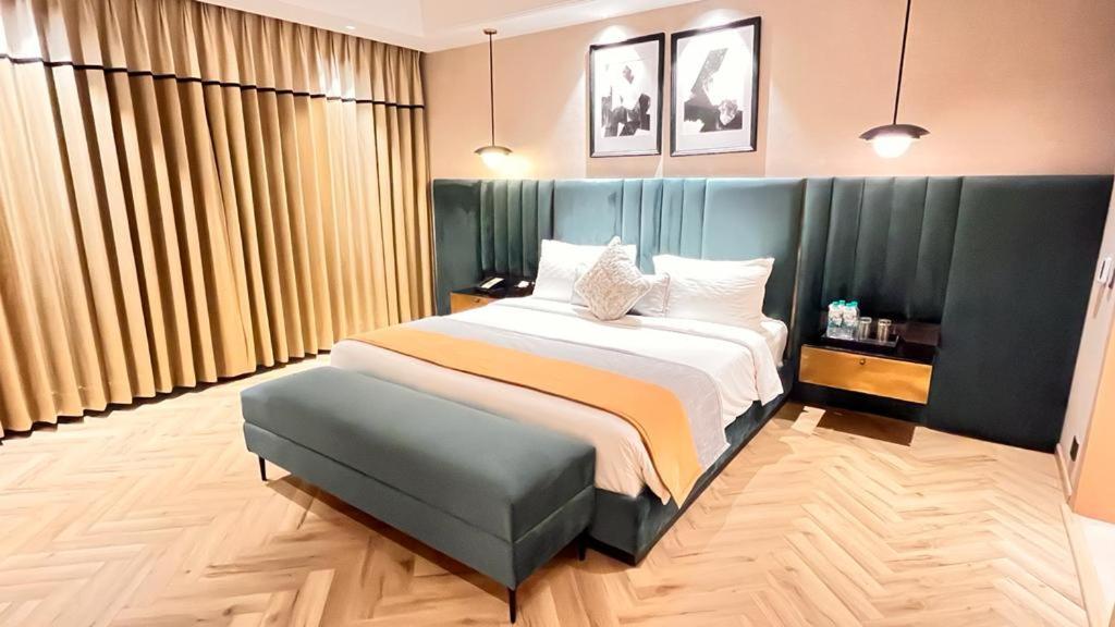 Presidential Suite photo 3