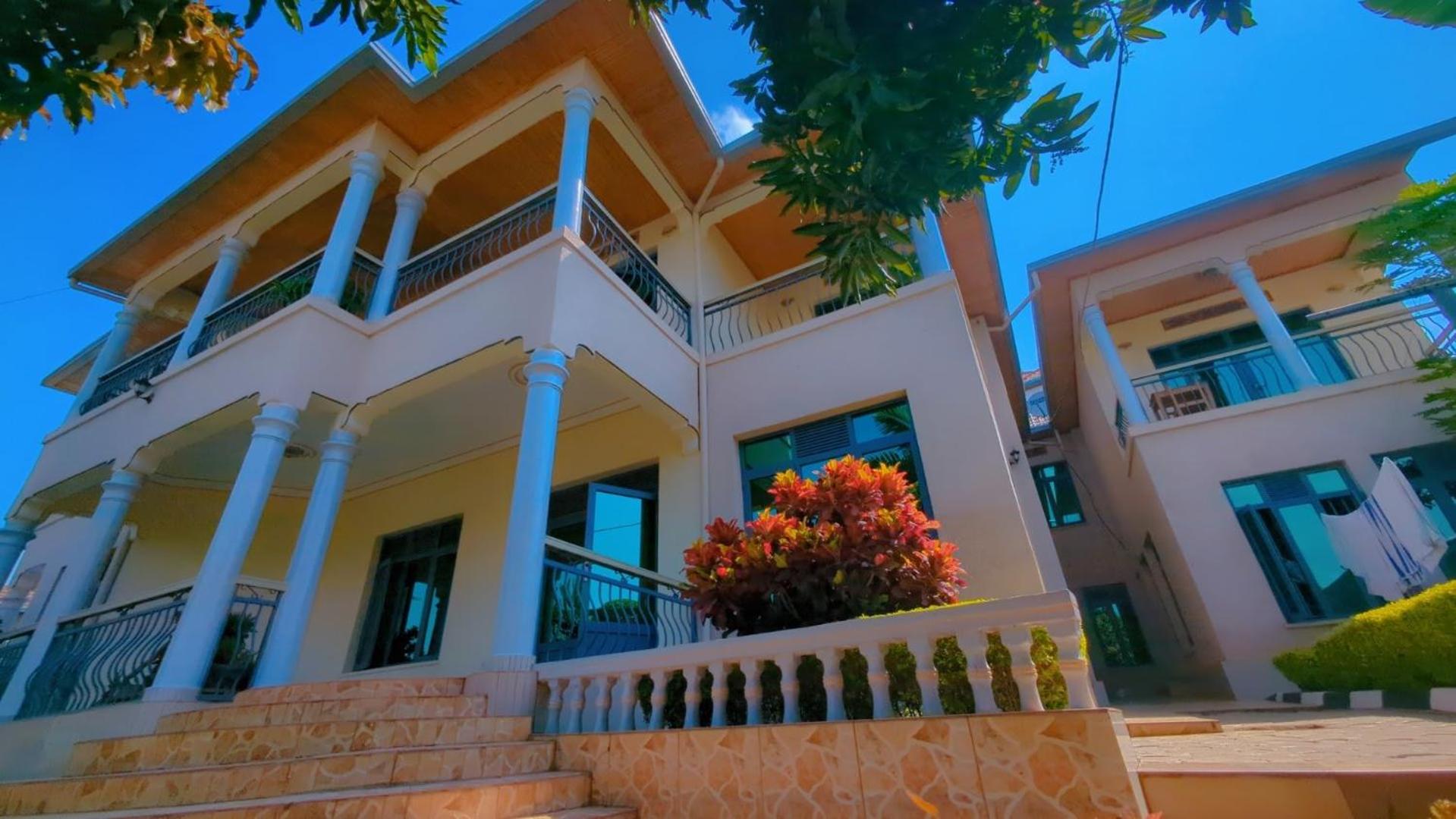 Two-Bedroom Apartment with Balcony photo 1