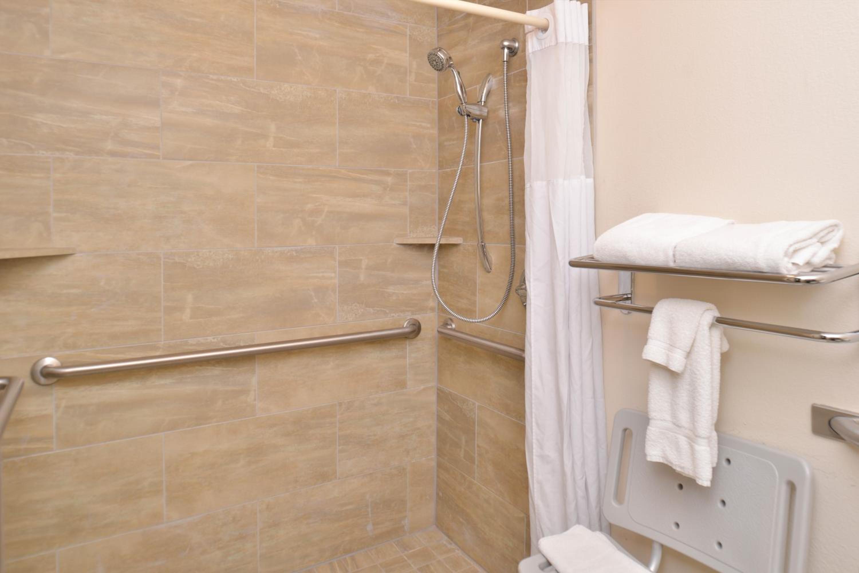 King Room - Disability Access/Non-Smoking - Photo 6