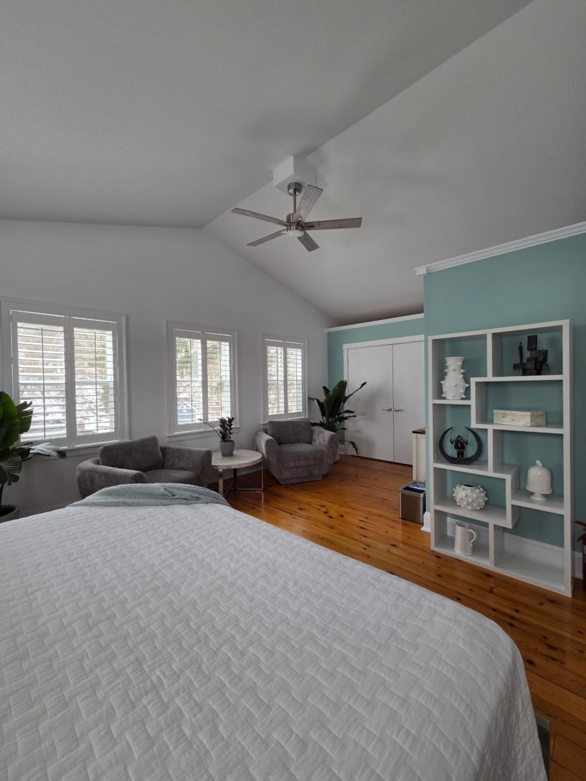 Deluxe Queen Suite