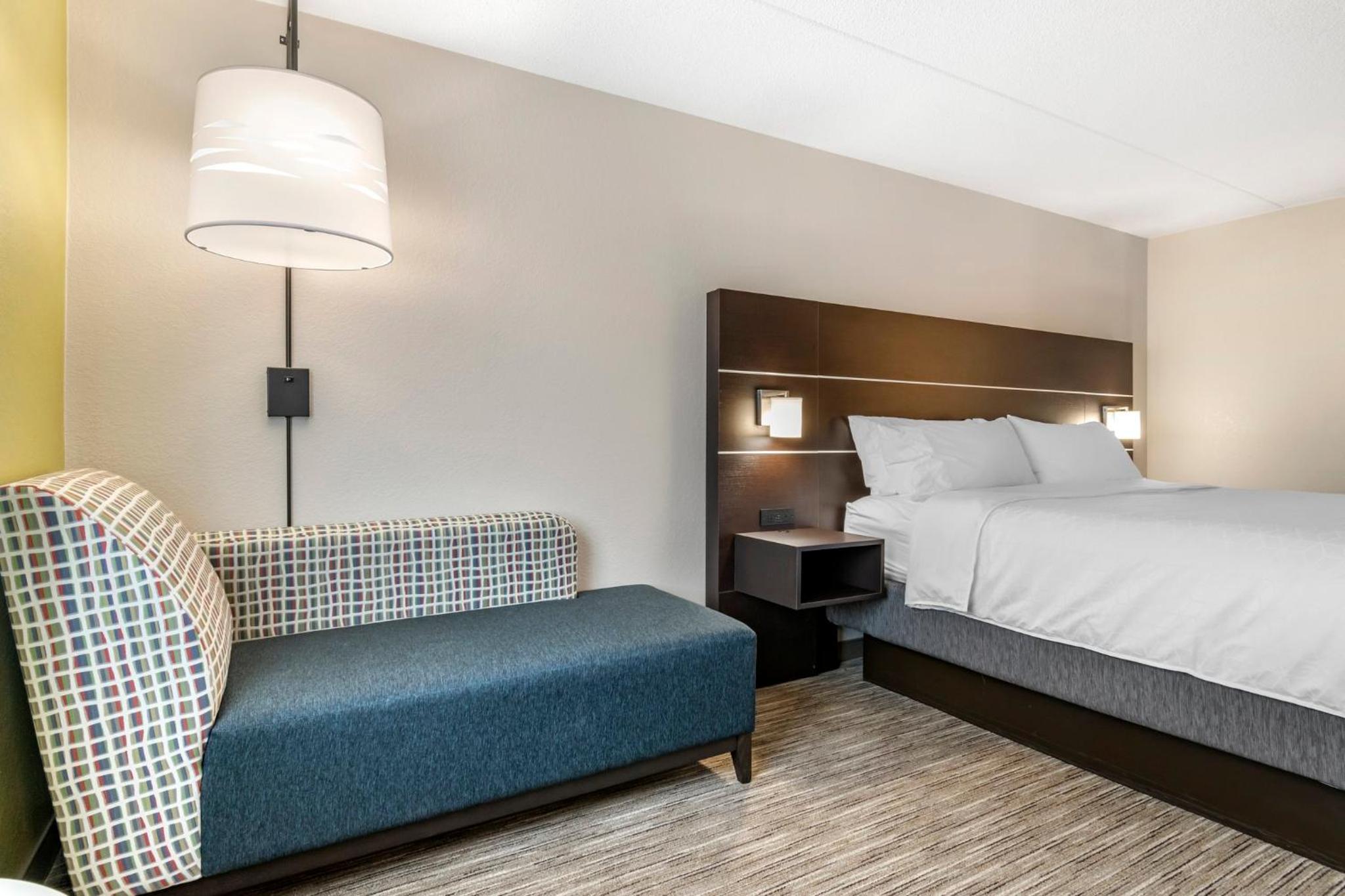 King Suite - Photo 1