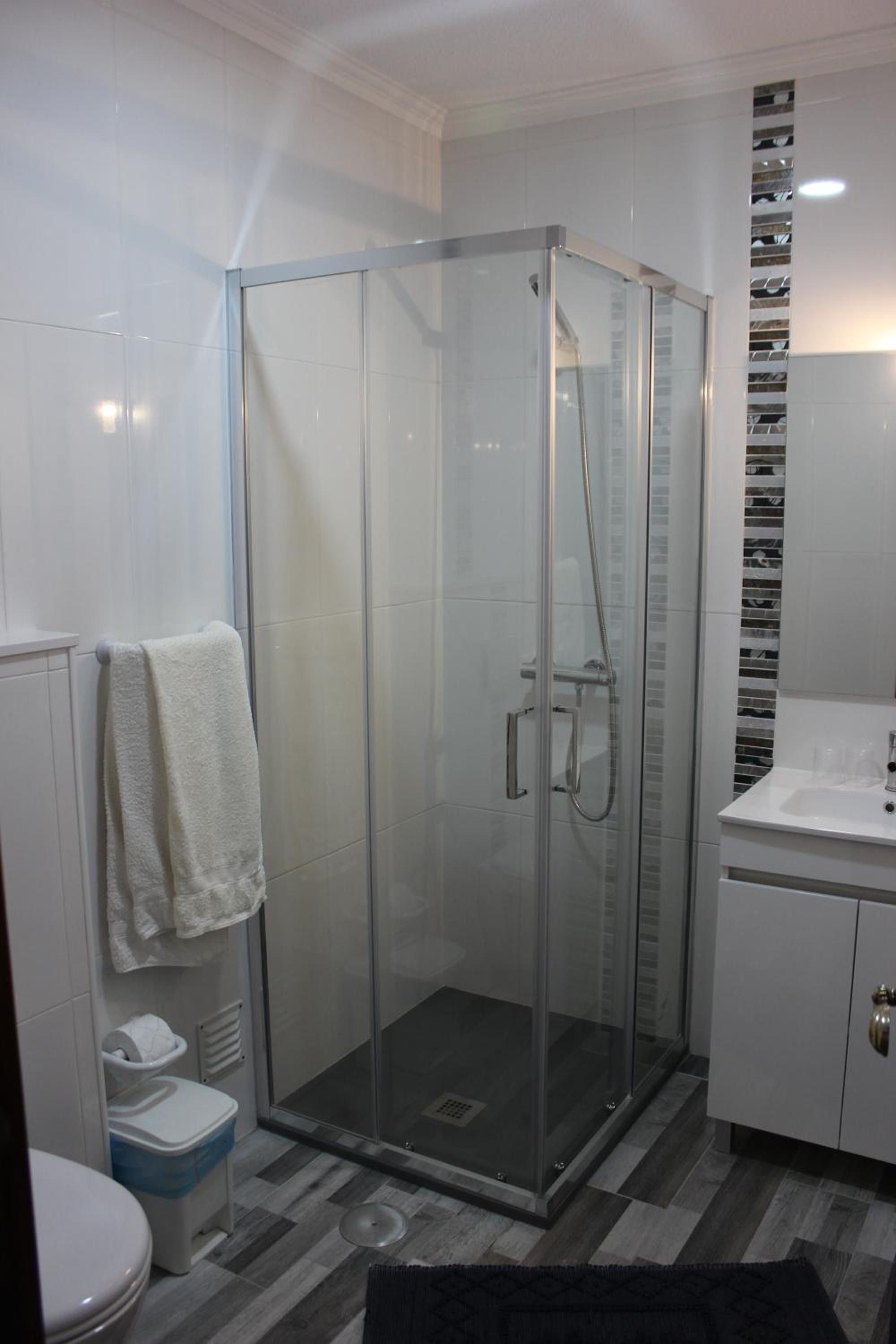 Two-Bedroom Apartment - Photo 3
