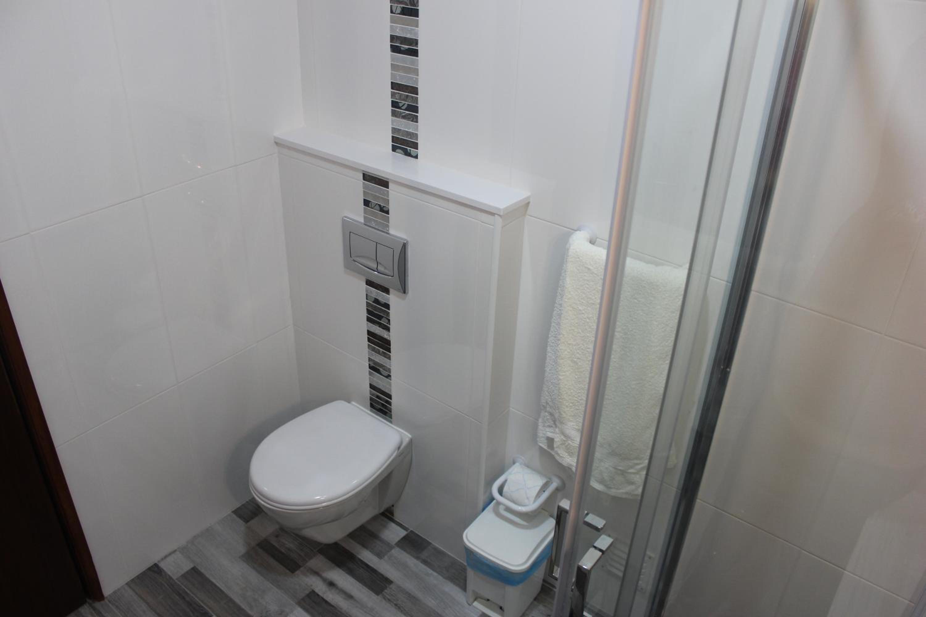 Two-Bedroom Apartment - Photo 4