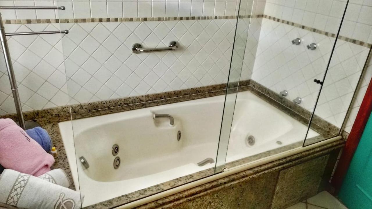 Suite with Spa Bath photo 1